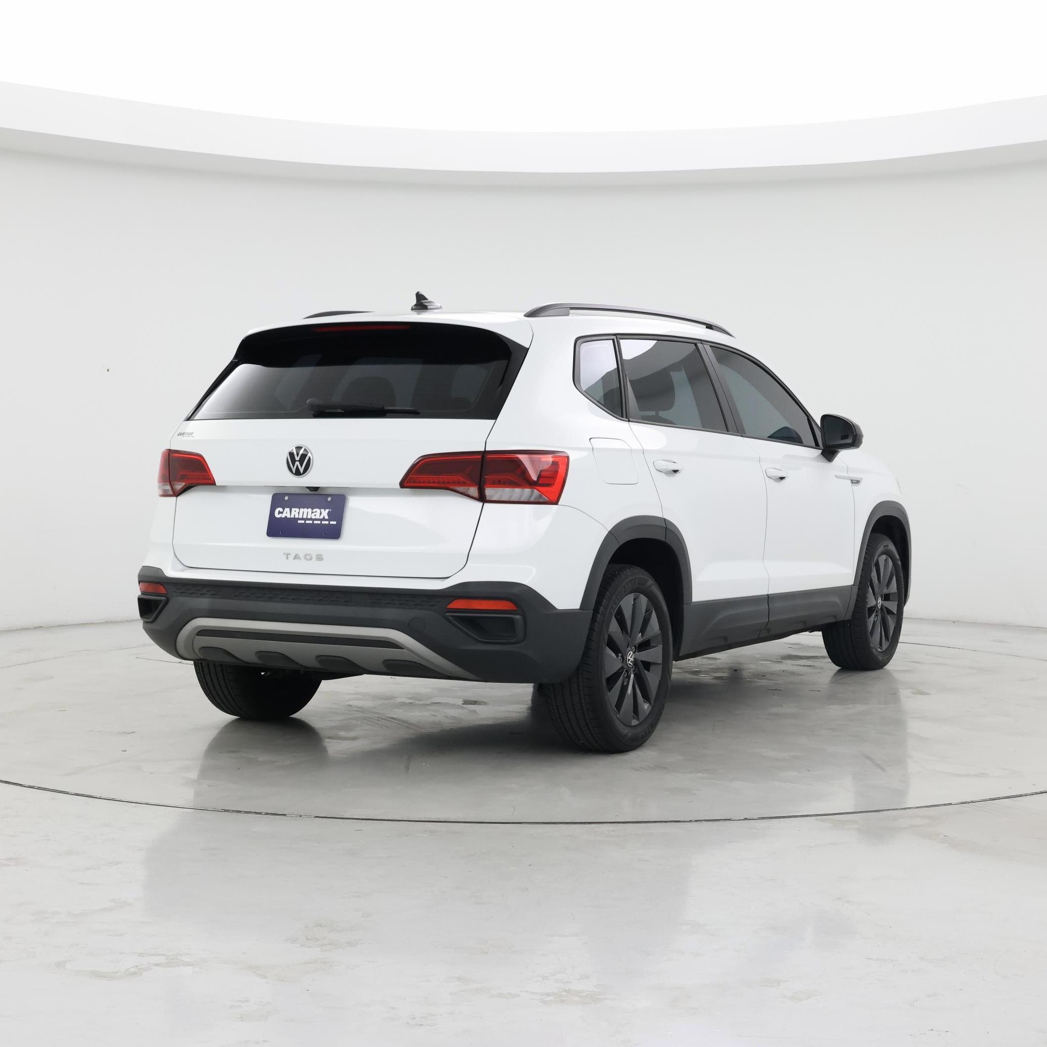 Thumbnail: 2022 Volkswagen Taos - 8