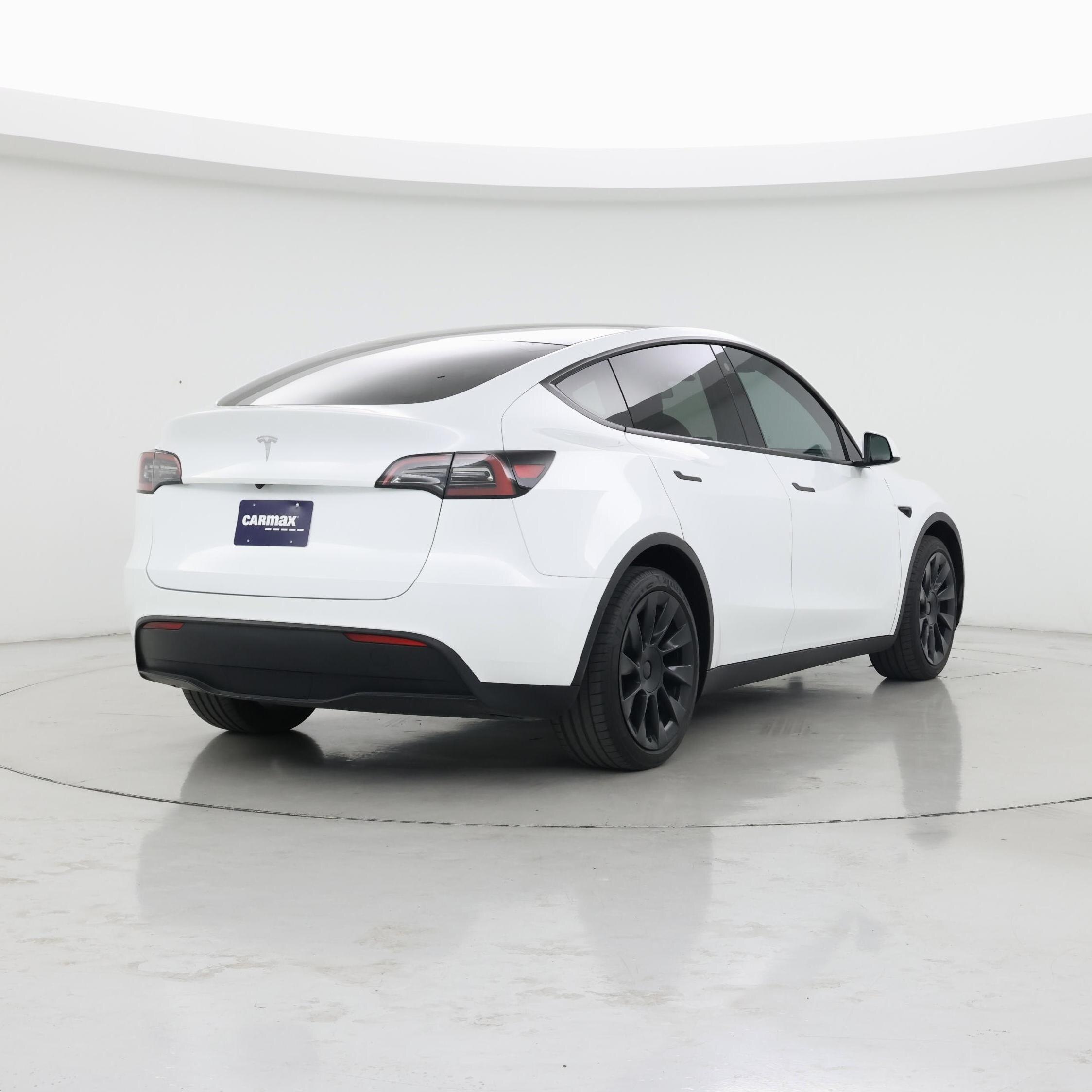 Thumbnail: 2023 Tesla Model Y - 8