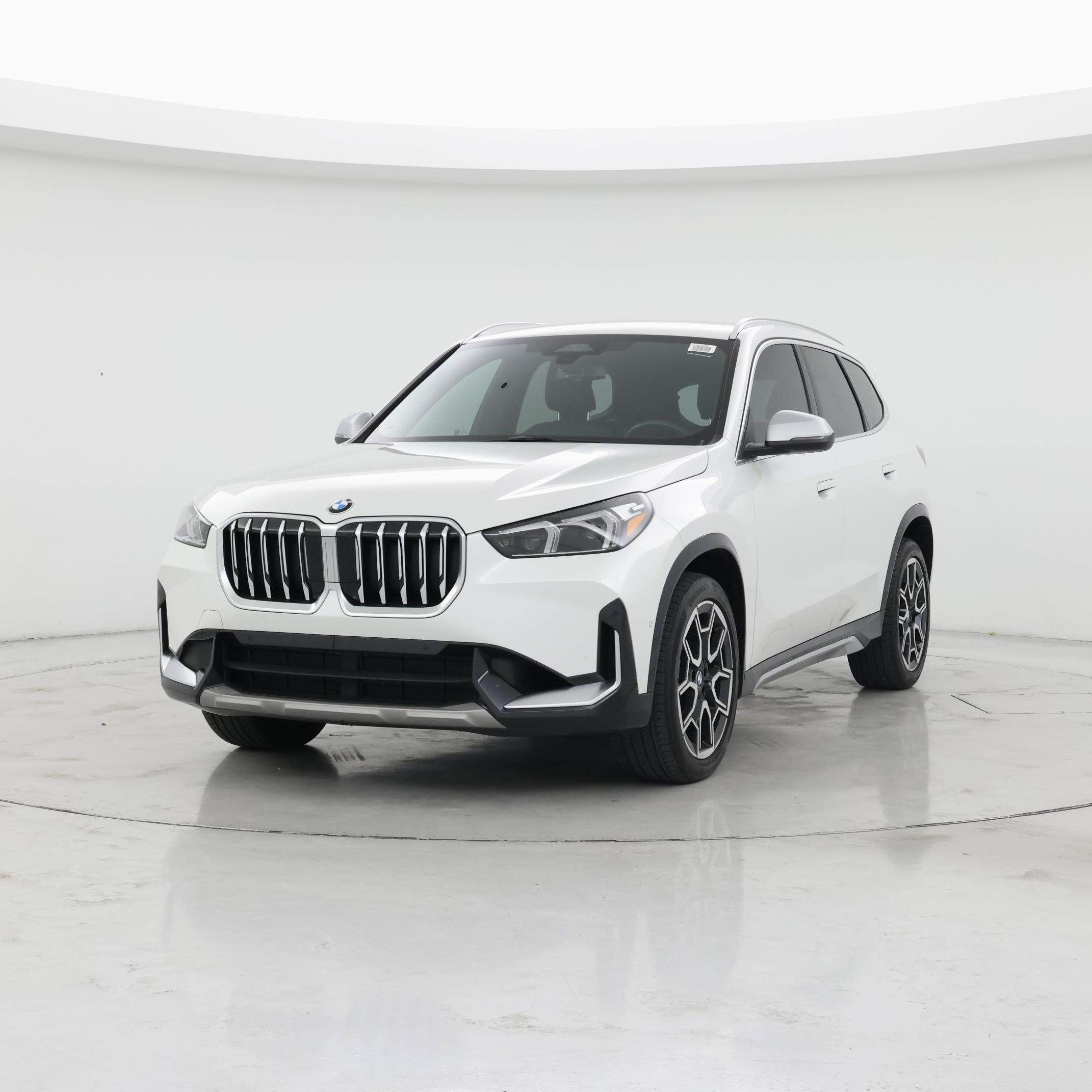 Thumbnail: 2023 BMW X1 - 4