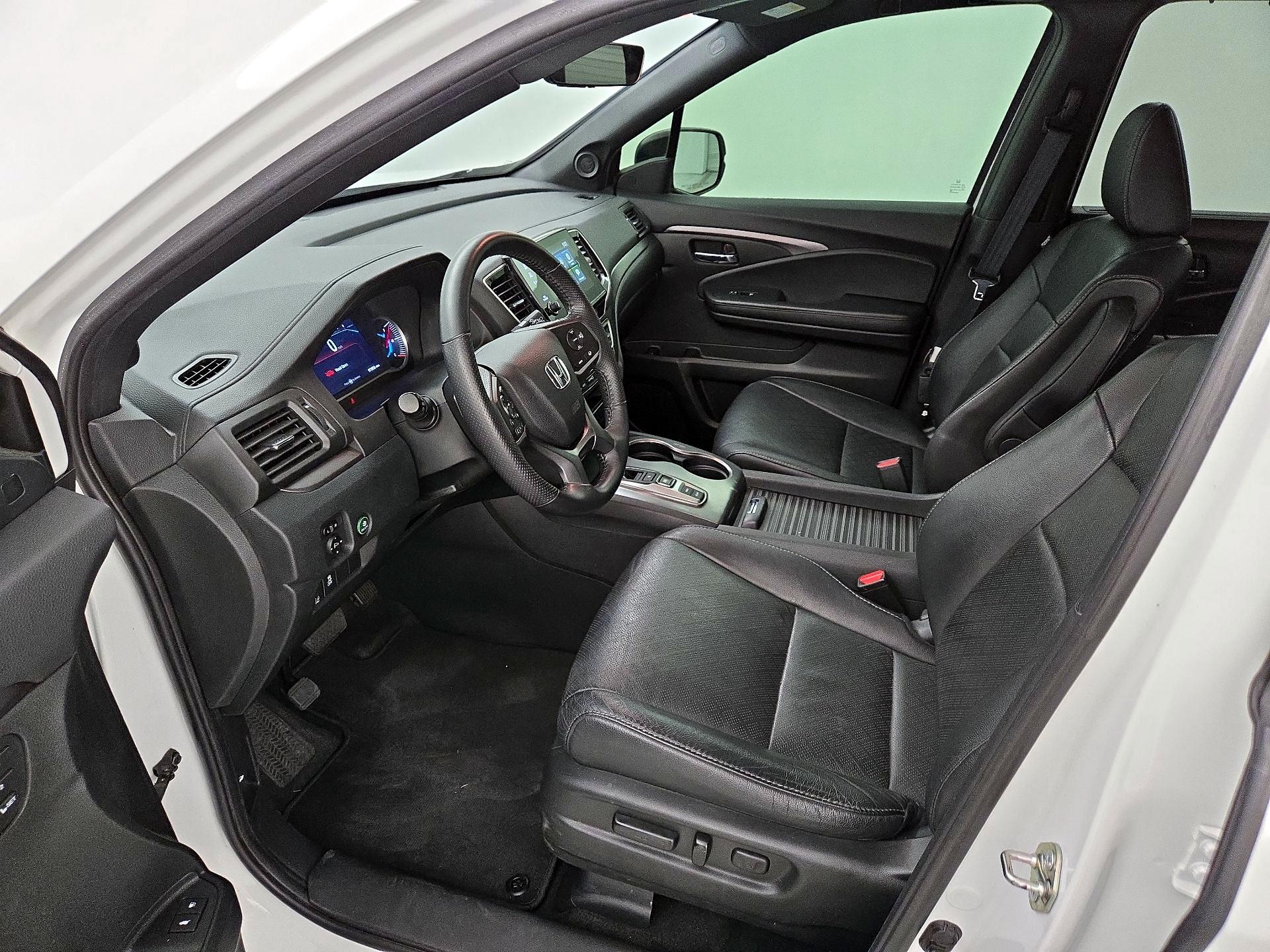 Thumbnail: 2020 Honda Passport - 11