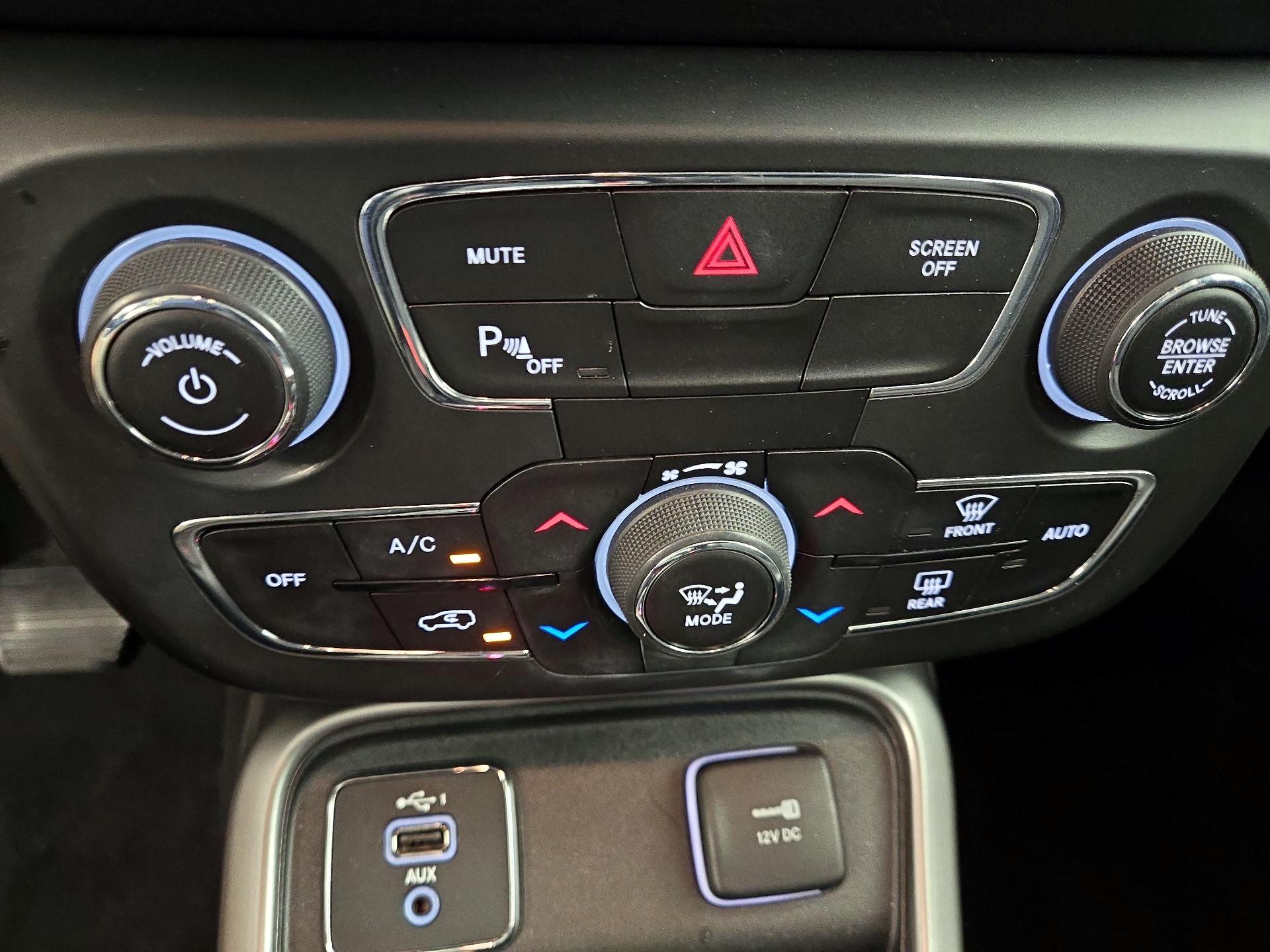 Thumbnail: 2020 Jeep Compass - 16