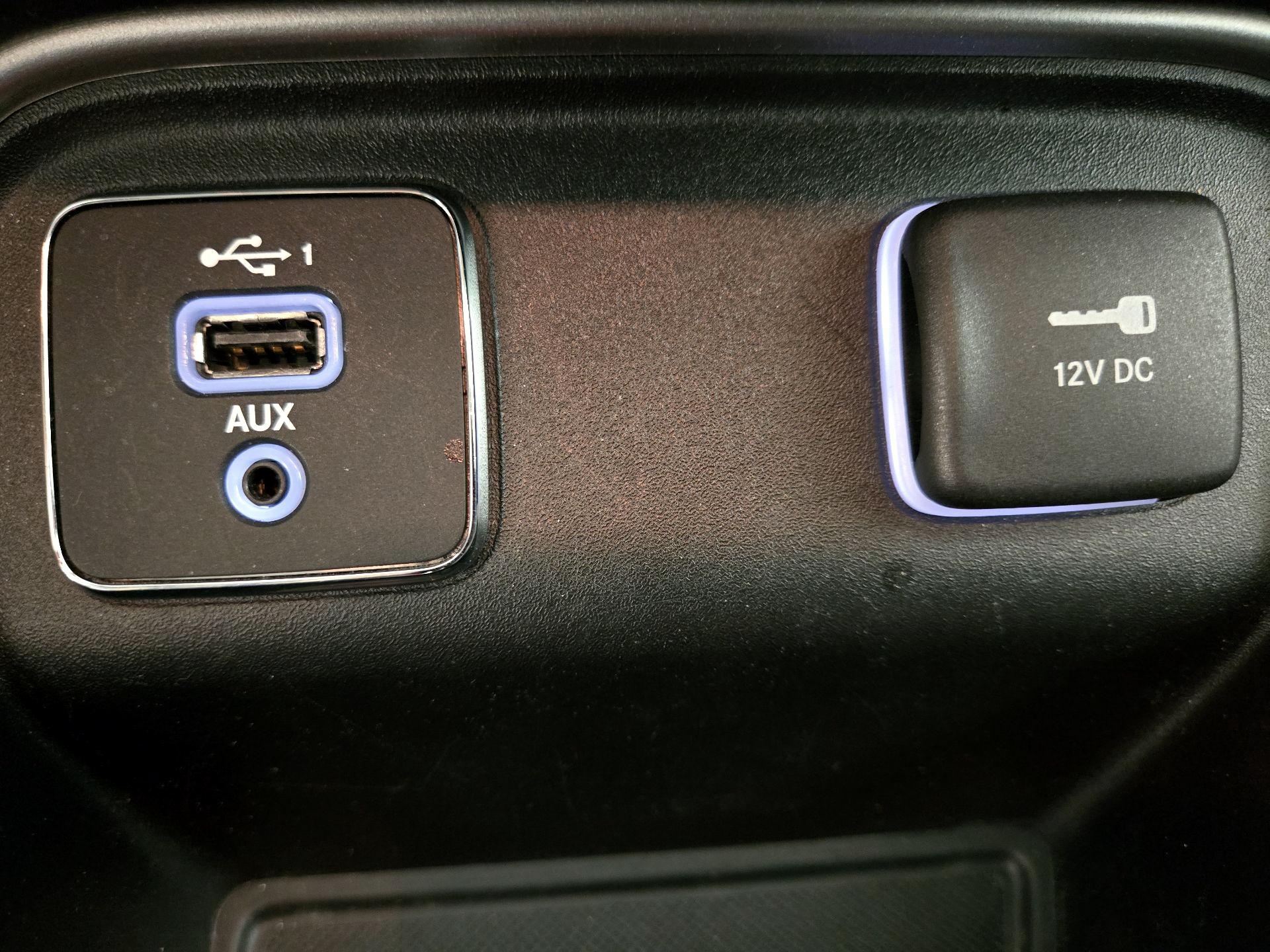 Thumbnail: 2020 Jeep Compass - 18