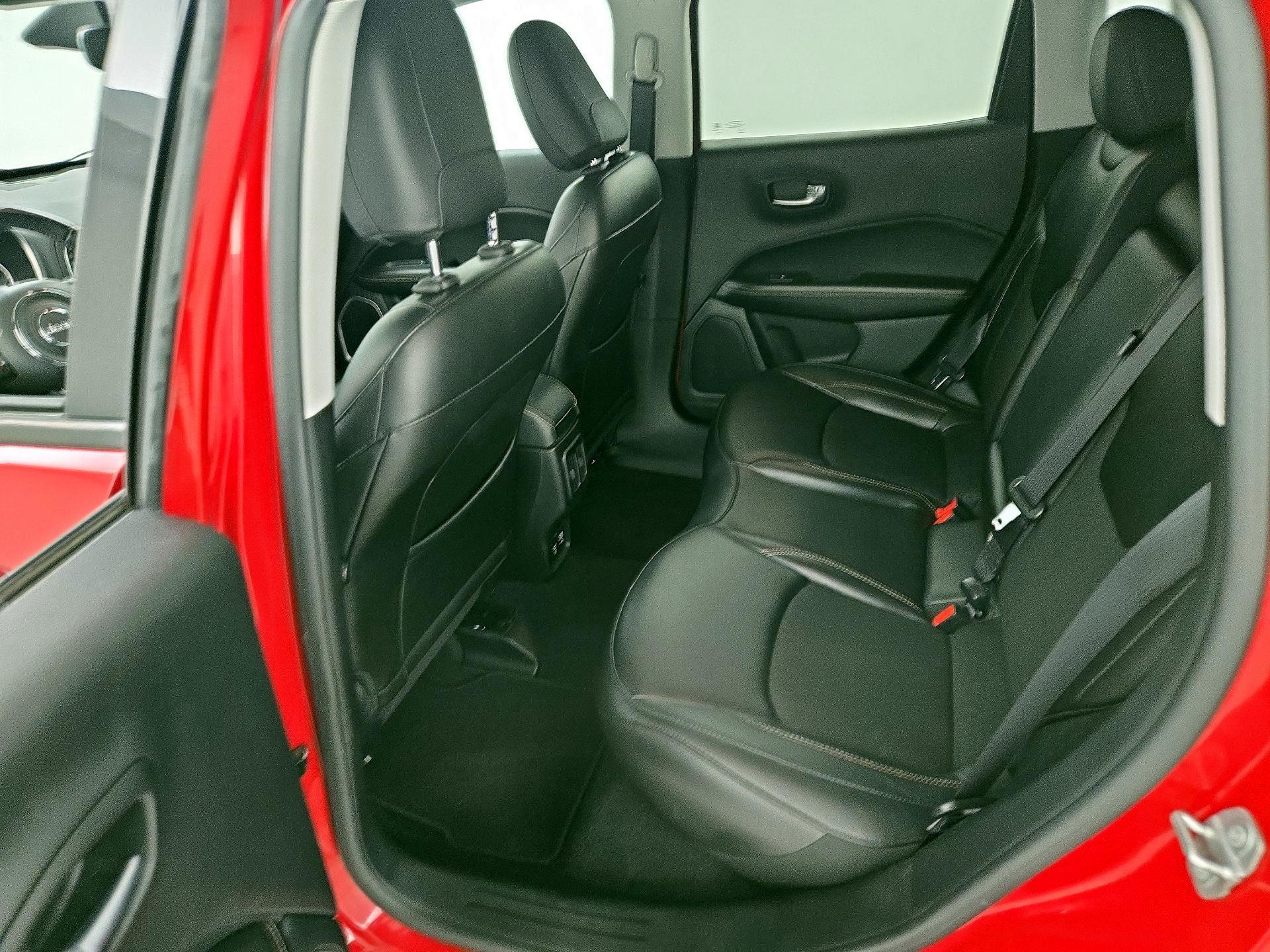 Thumbnail: 2020 Jeep Compass - 19