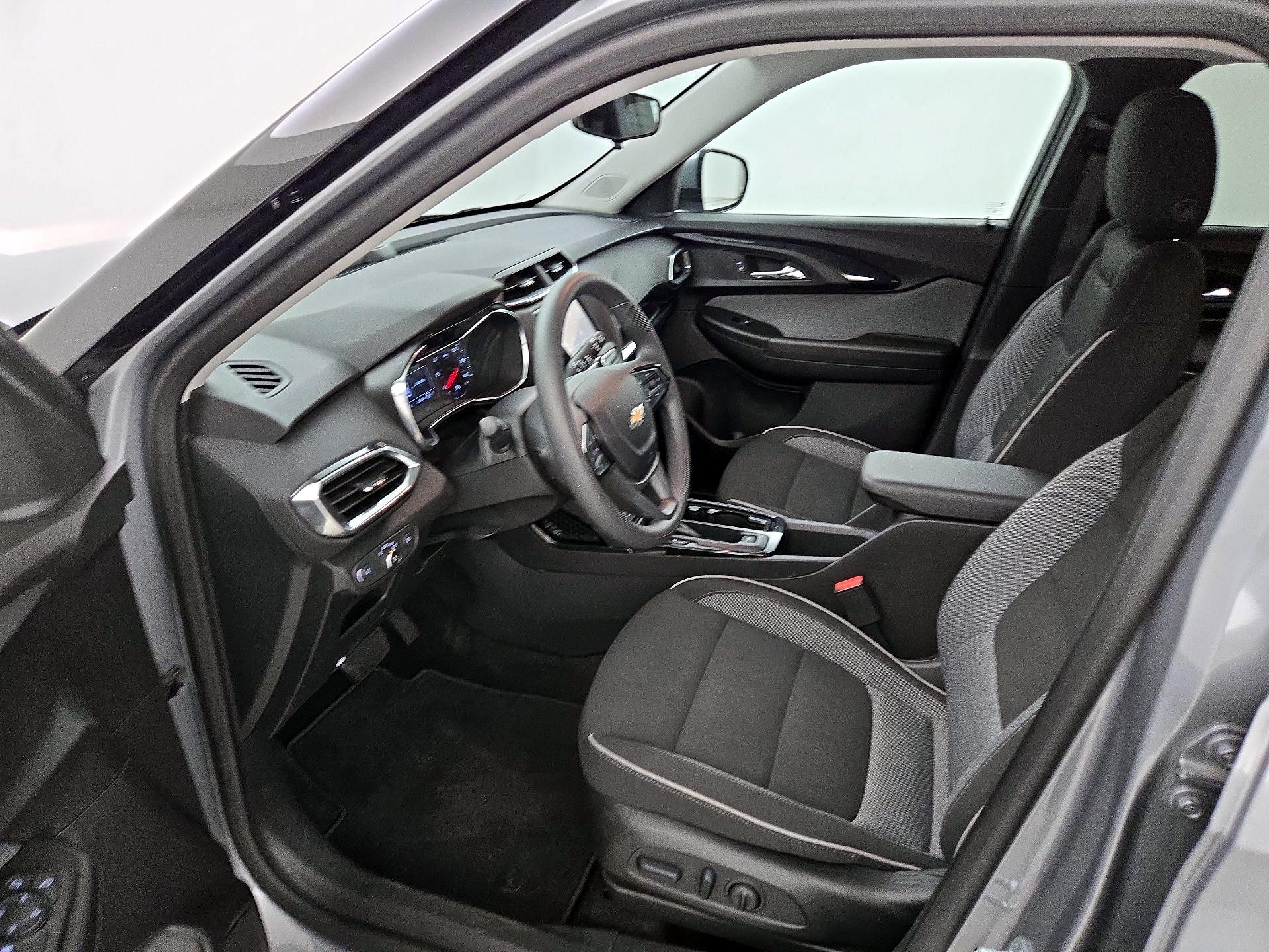 Thumbnail: 2023 Chevrolet TrailBlazer - 11