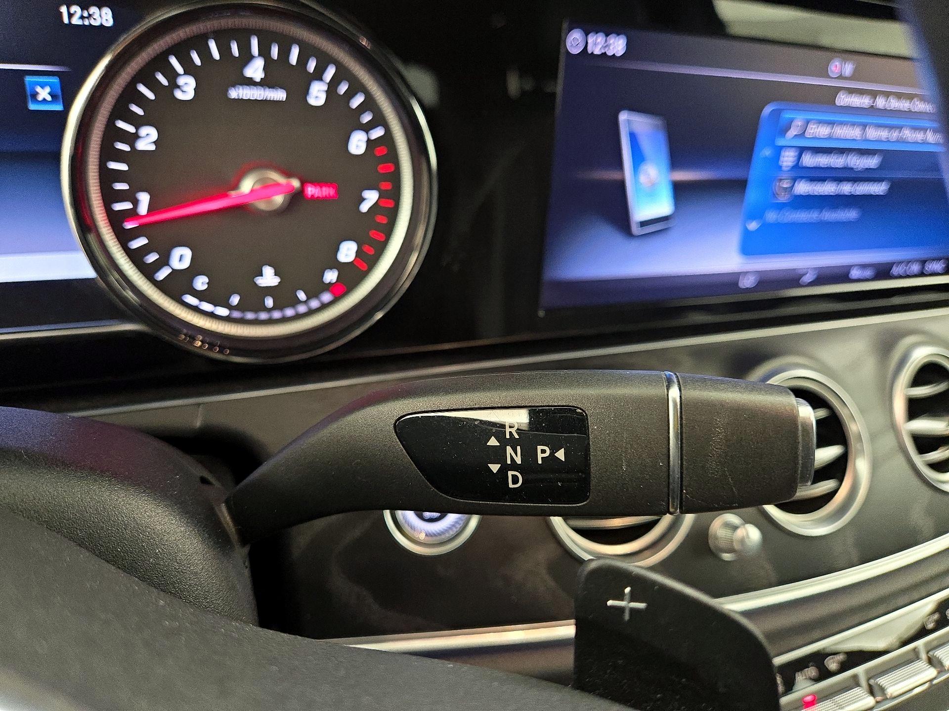 Thumbnail: 2020 Mercedes-Benz E-Class - 18