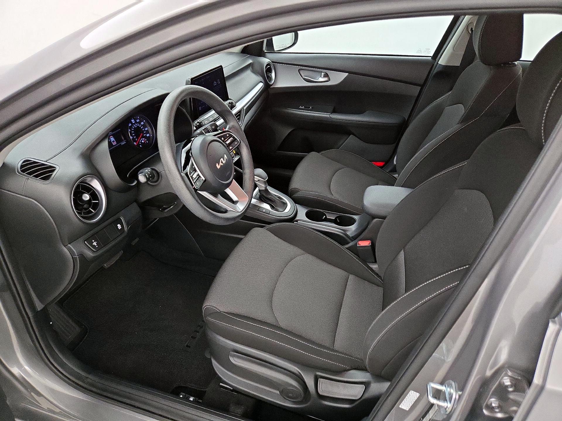 Thumbnail: 2023 Kia Forte - 11