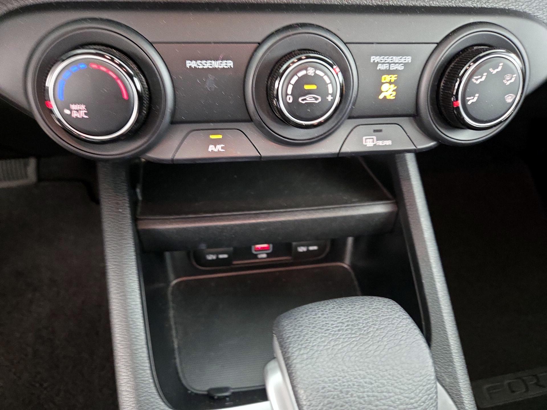 Thumbnail: 2023 Kia Forte - 16