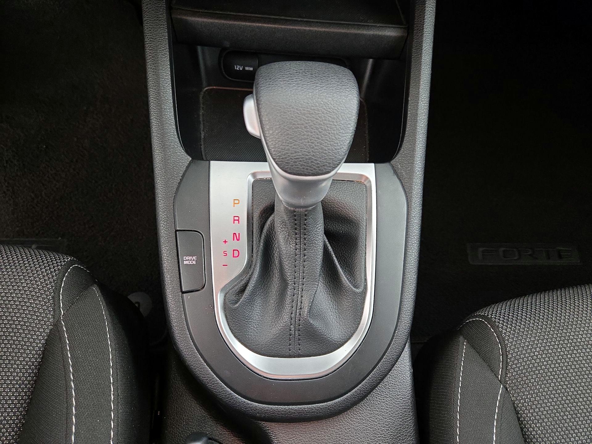 Thumbnail: 2023 Kia Forte - 17