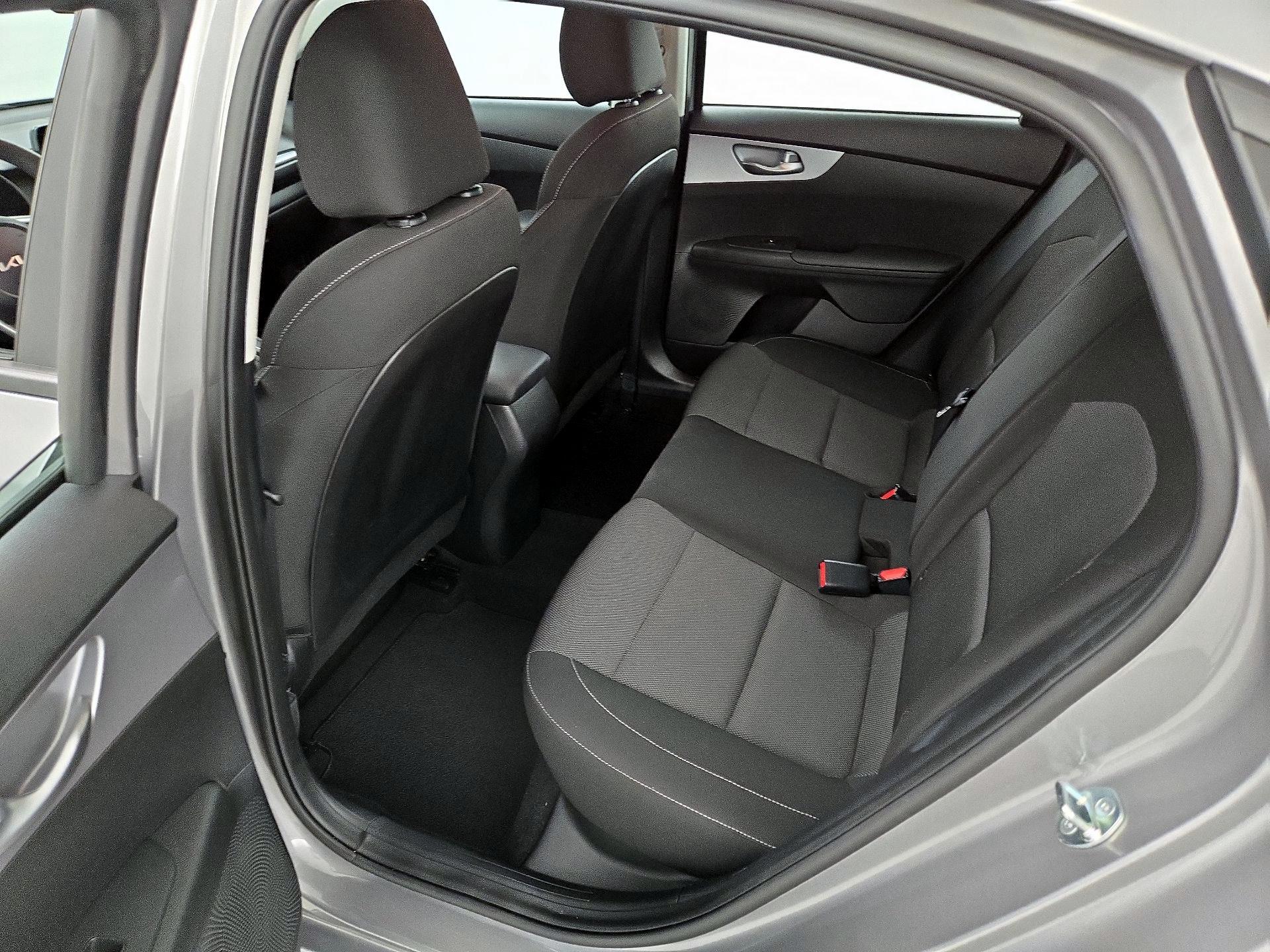 Thumbnail: 2023 Kia Forte - 19
