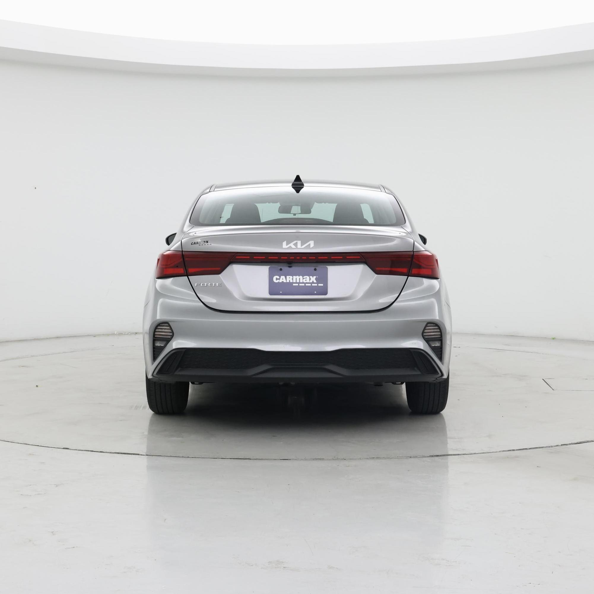 Thumbnail: 2023 Kia Forte - 8