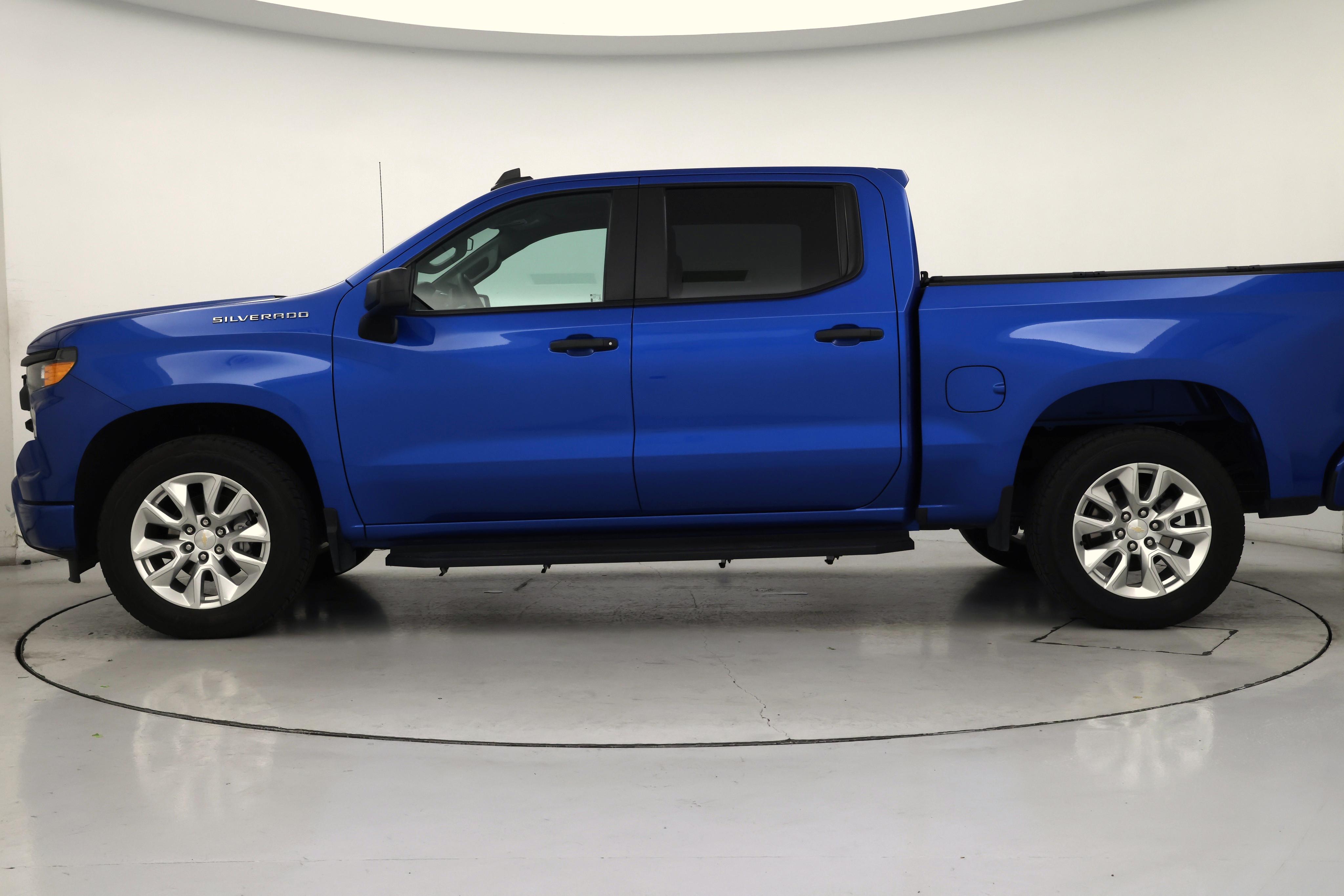 Thumbnail: 2023 Chevrolet Silverado 1500 - 3