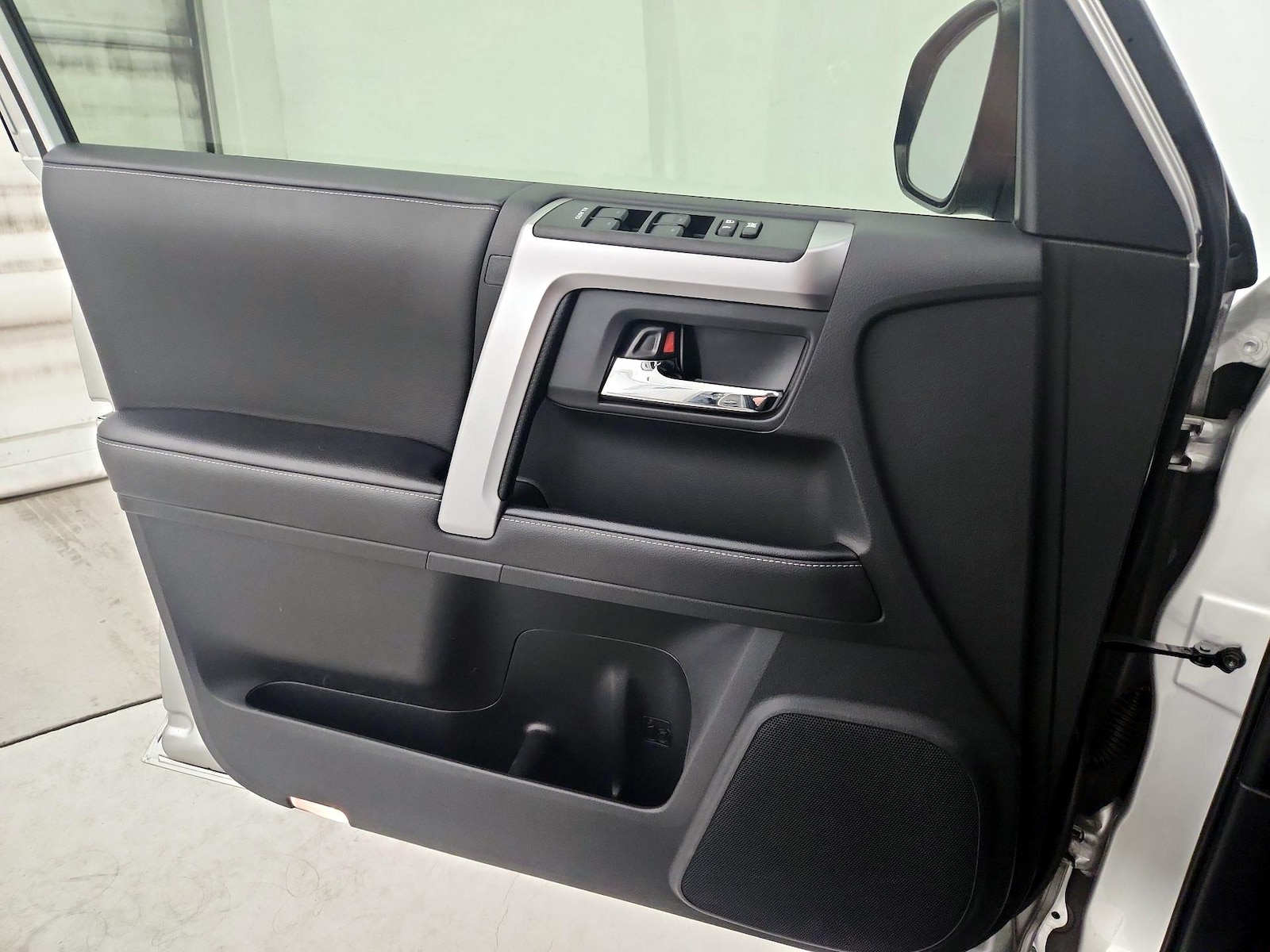 2022 Toyota 4Runner SR5 - Photo 13