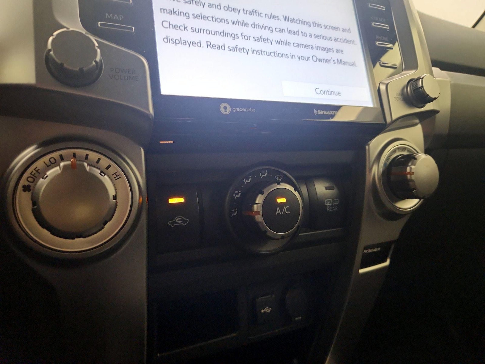 2022 Toyota 4Runner SR5 - Photo 17