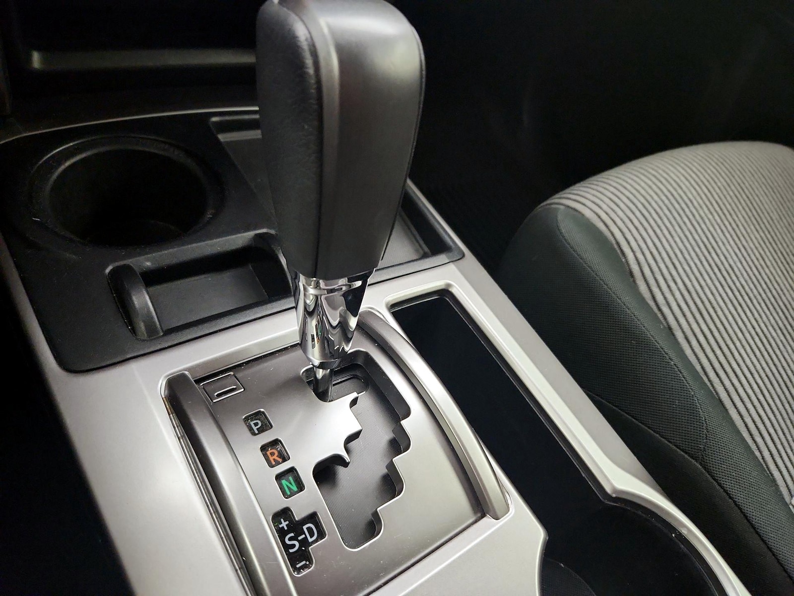 2022 Toyota 4Runner SR5 - Photo 18