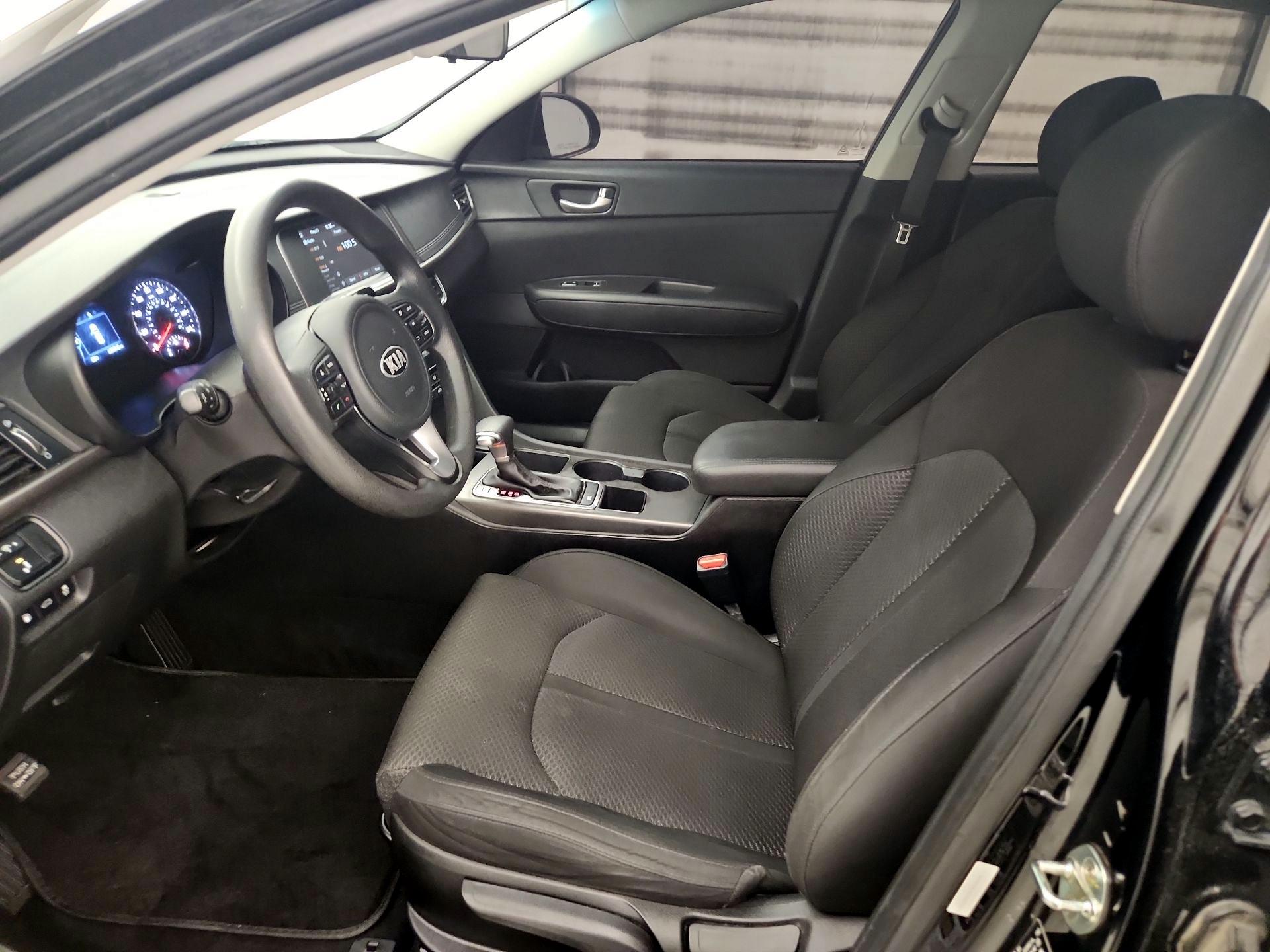 Thumbnail: 2018 Kia Optima - 11