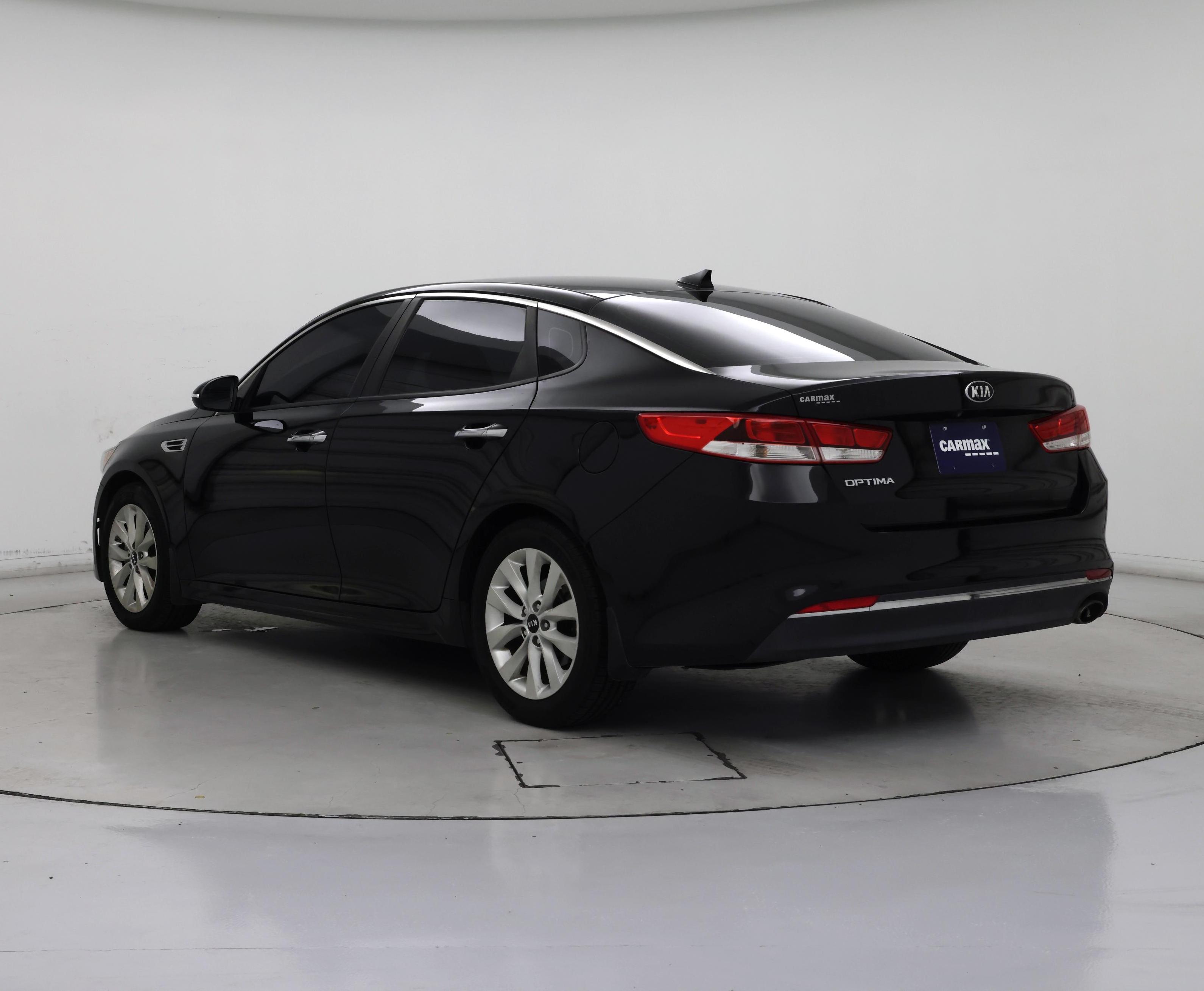 Thumbnail: 2018 Kia Optima - 2