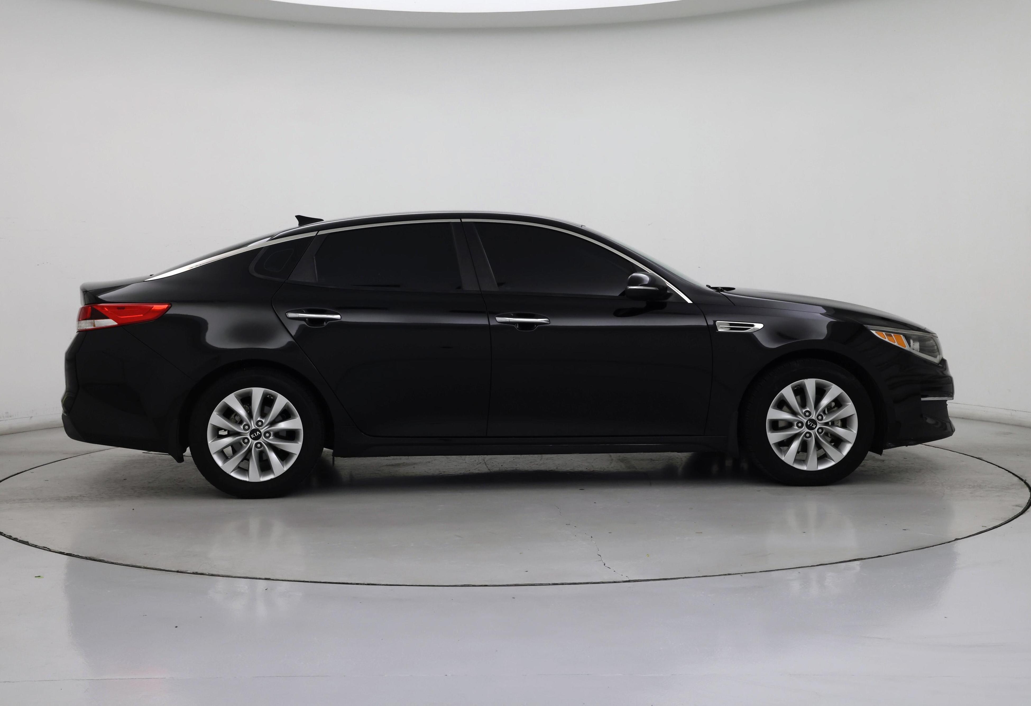 Thumbnail: 2018 Kia Optima - 7