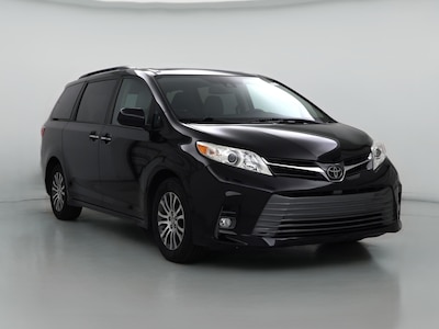 2020 Toyota Sienna XLE