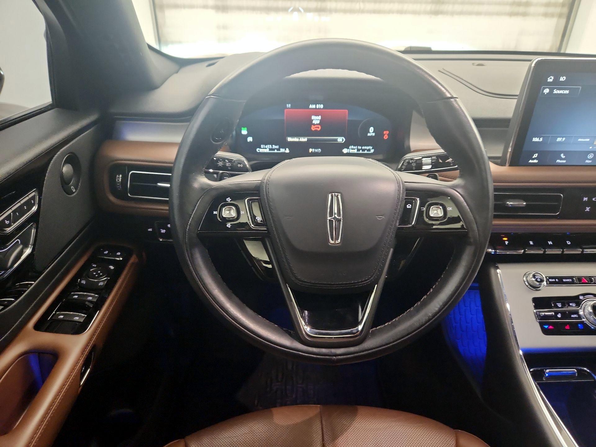 Thumbnail: 2023 Lincoln Aviator - 10