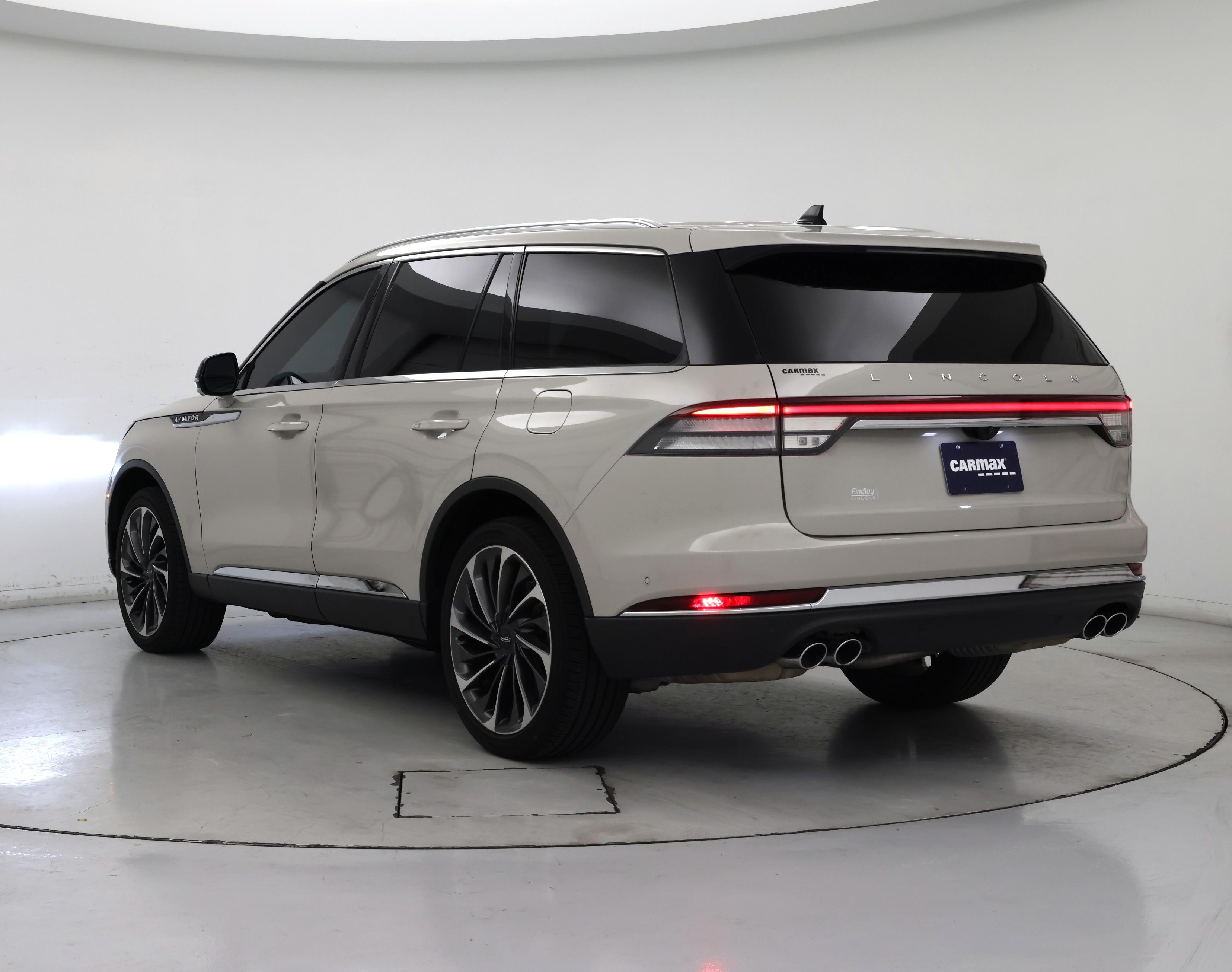 Thumbnail: 2023 Lincoln Aviator - 2