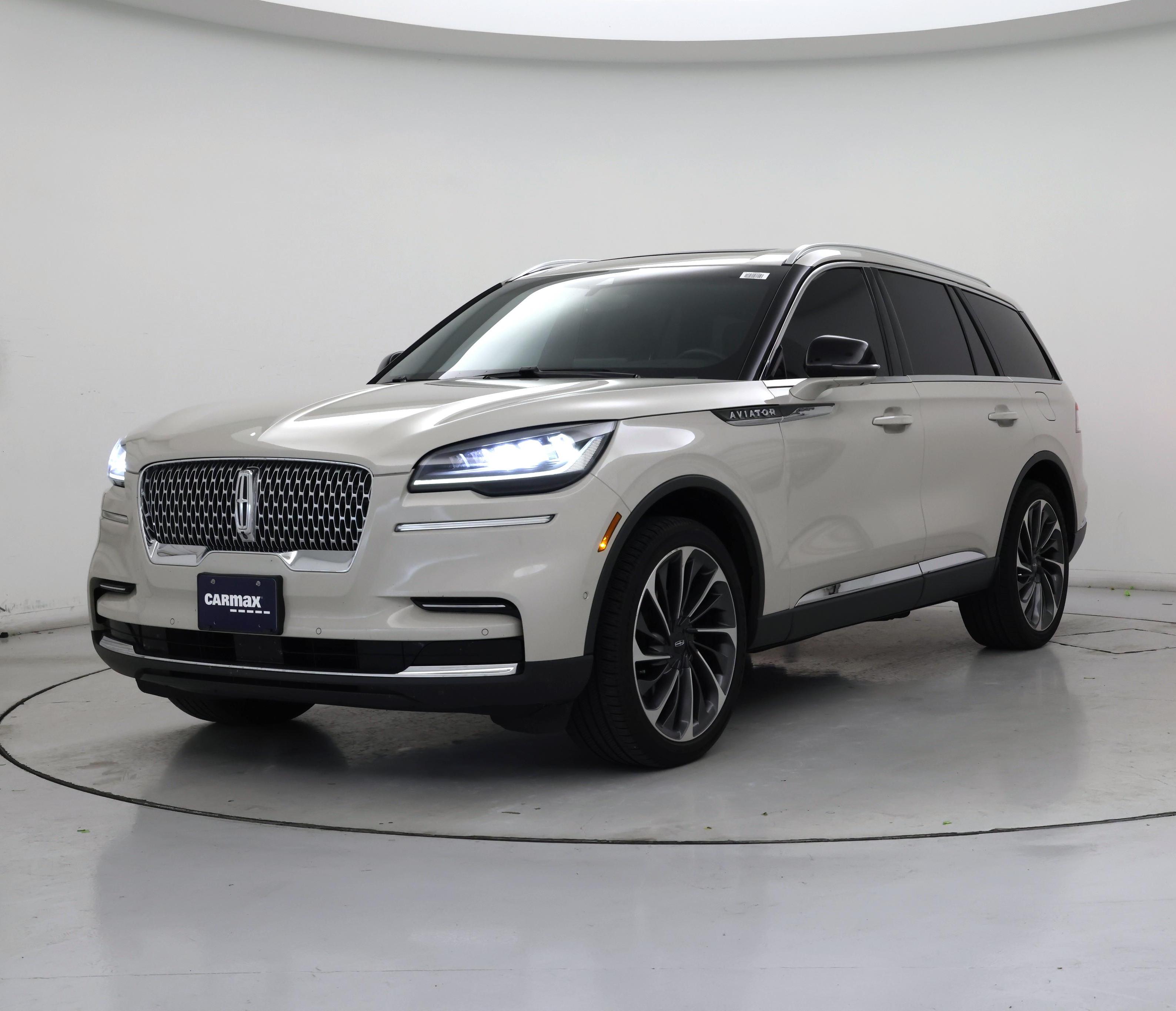 Thumbnail: 2023 Lincoln Aviator - 4