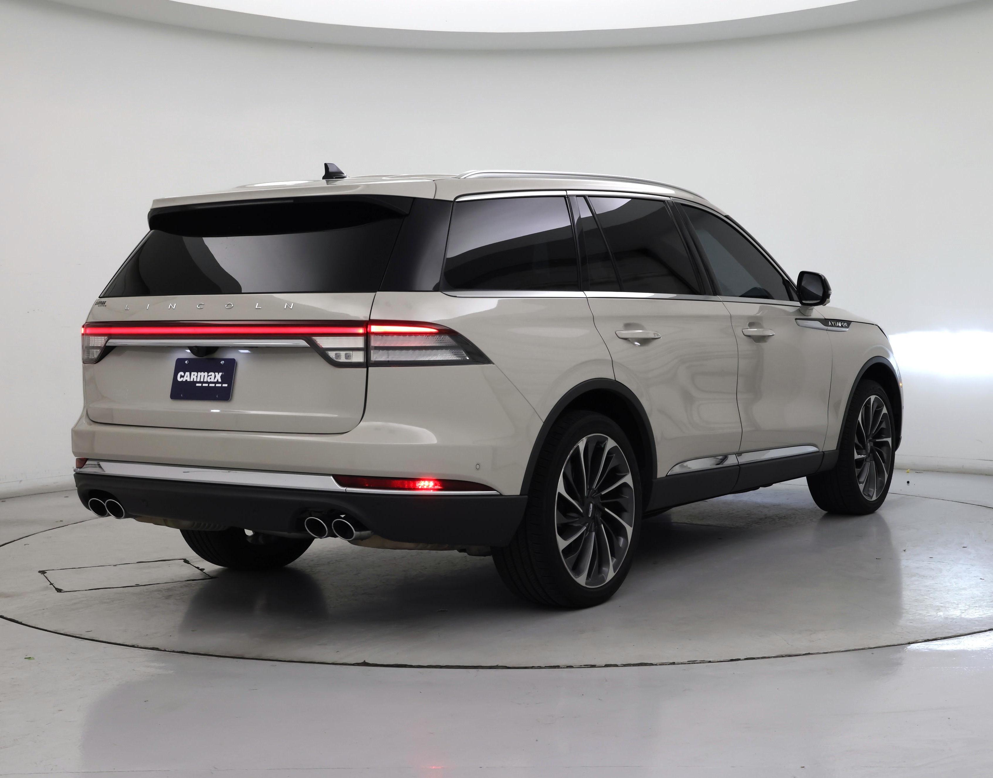 Thumbnail: 2023 Lincoln Aviator - 8