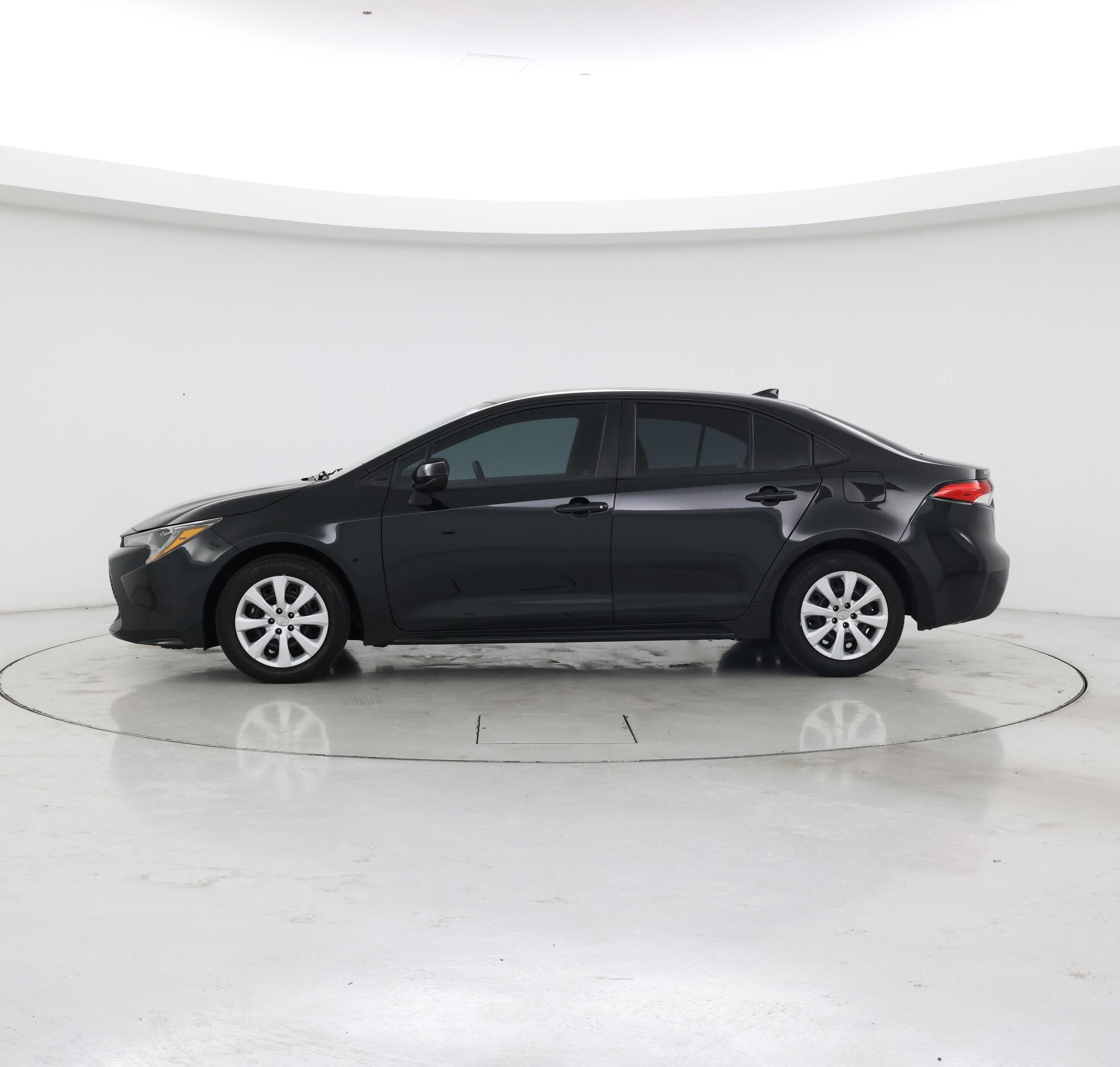 Thumbnail: 2022 Toyota Corolla - 3