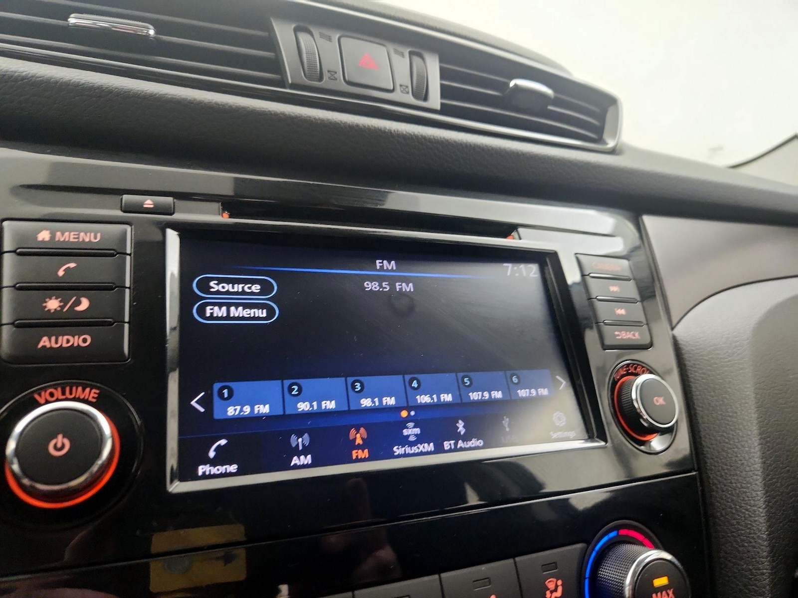 2020 Nissan Rogue Sport S - Photo 16
