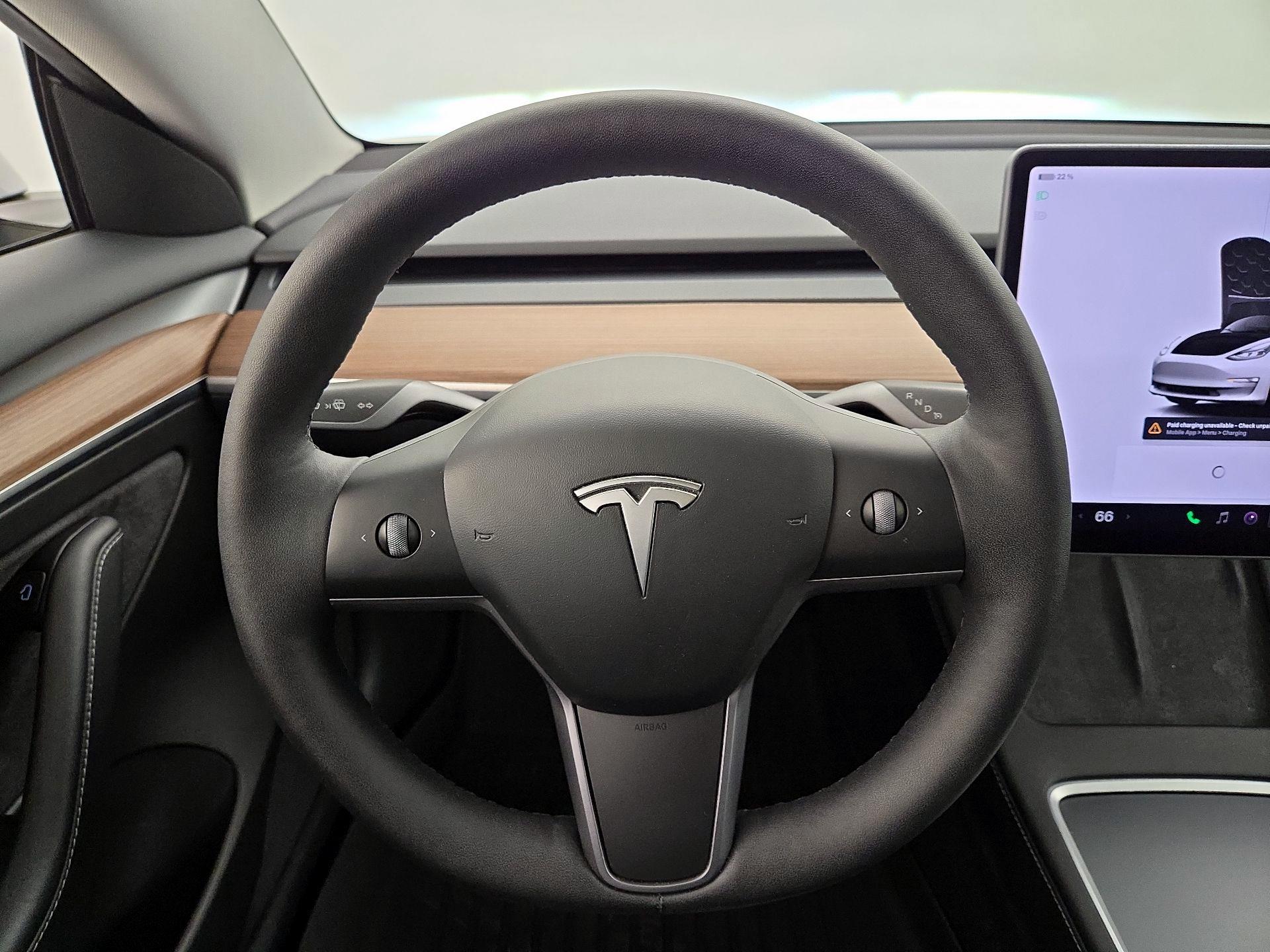 Thumbnail: 2023 Tesla Model 3 - 10