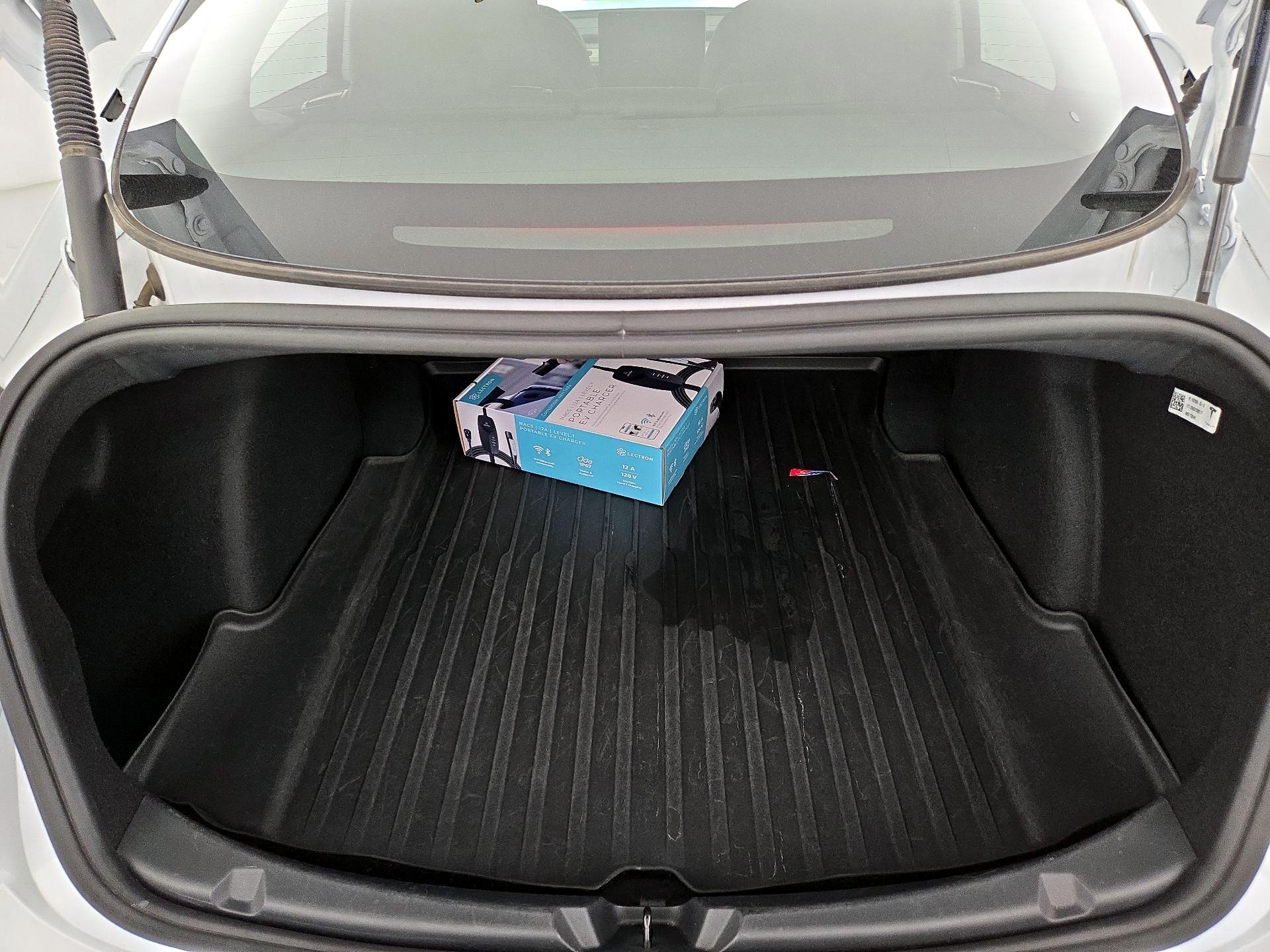 Thumbnail: 2023 Tesla Model 3 - 20
