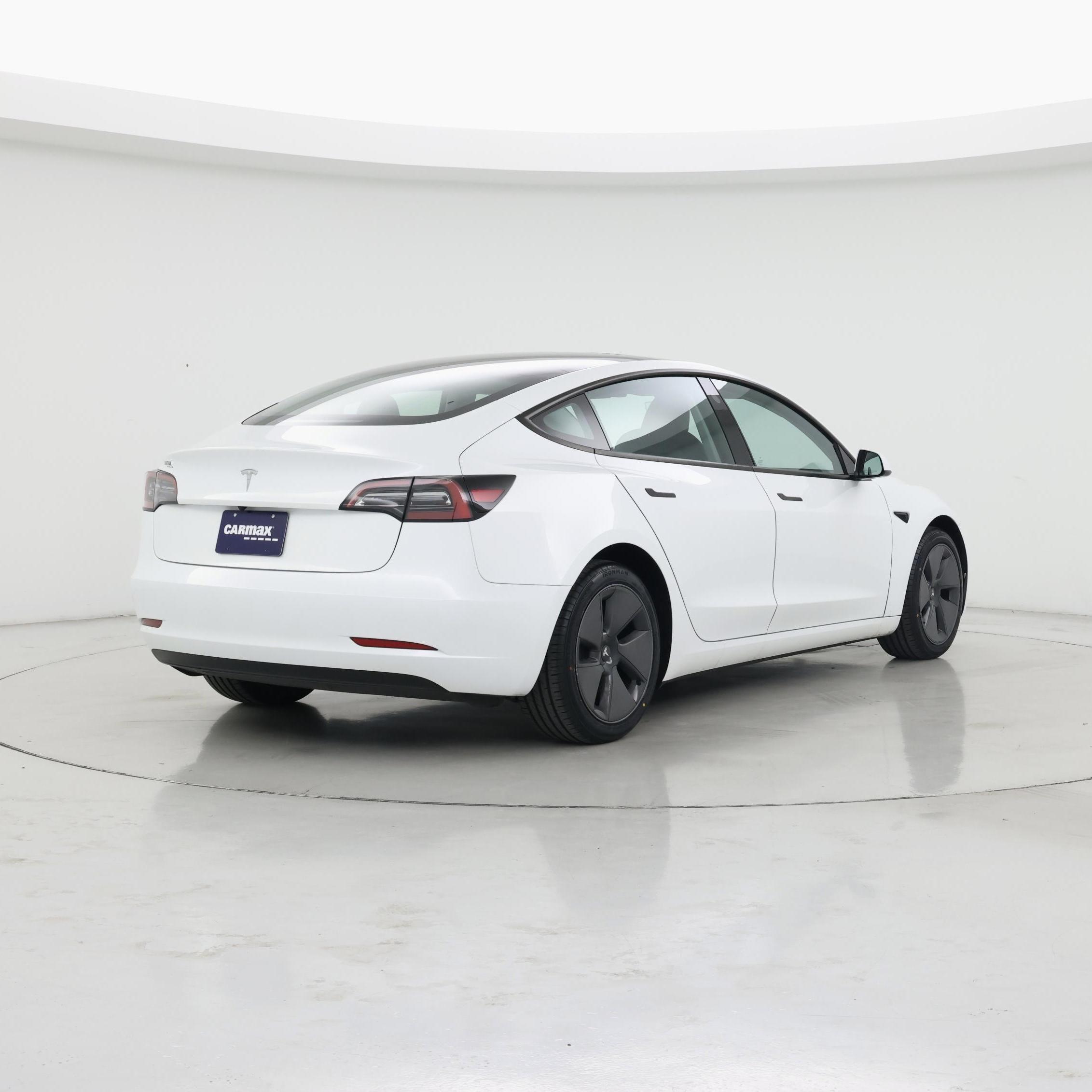 Thumbnail: 2023 Tesla Model 3 - 8