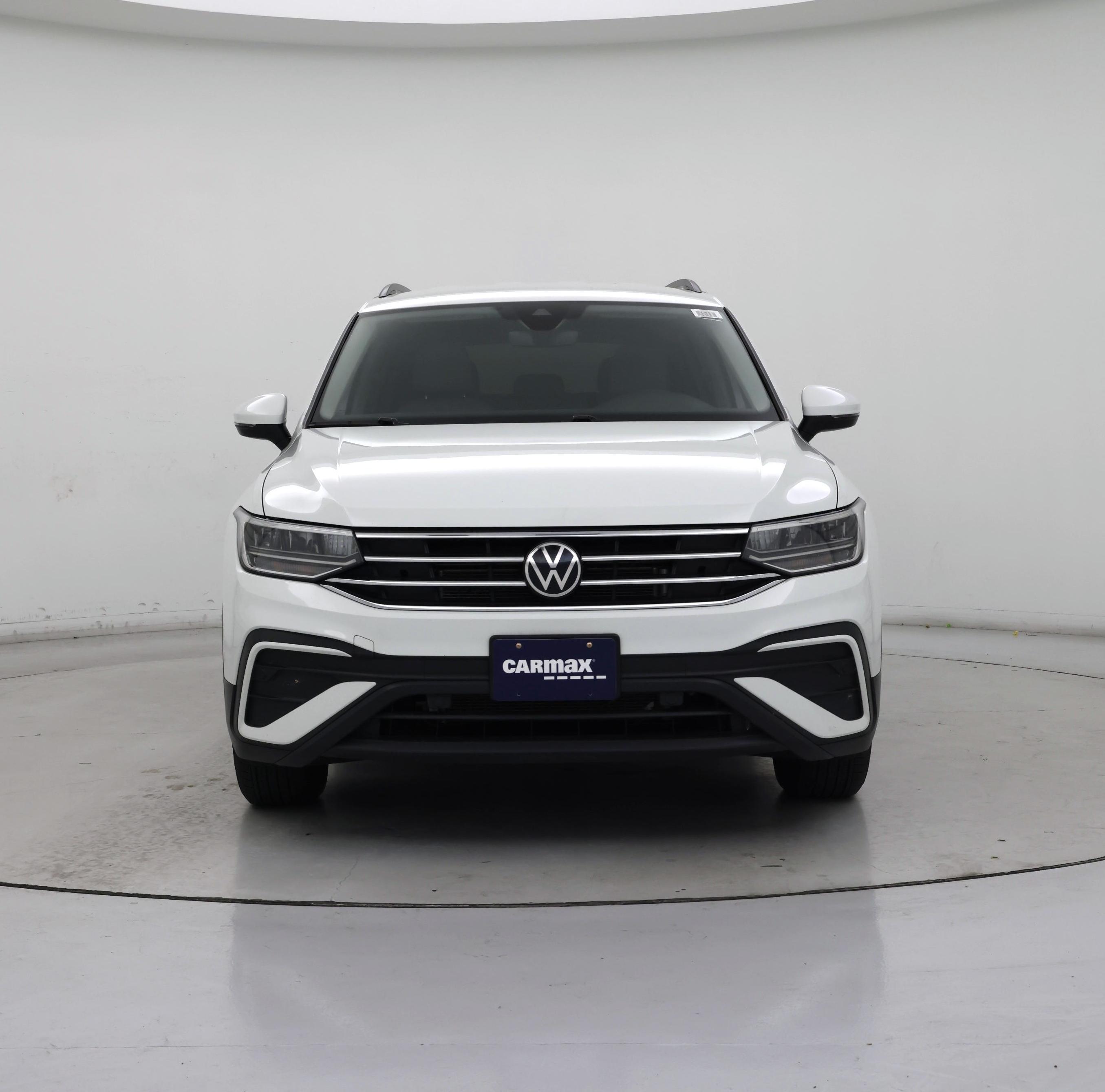 Thumbnail: 2023 Volkswagen Tiguan - 5