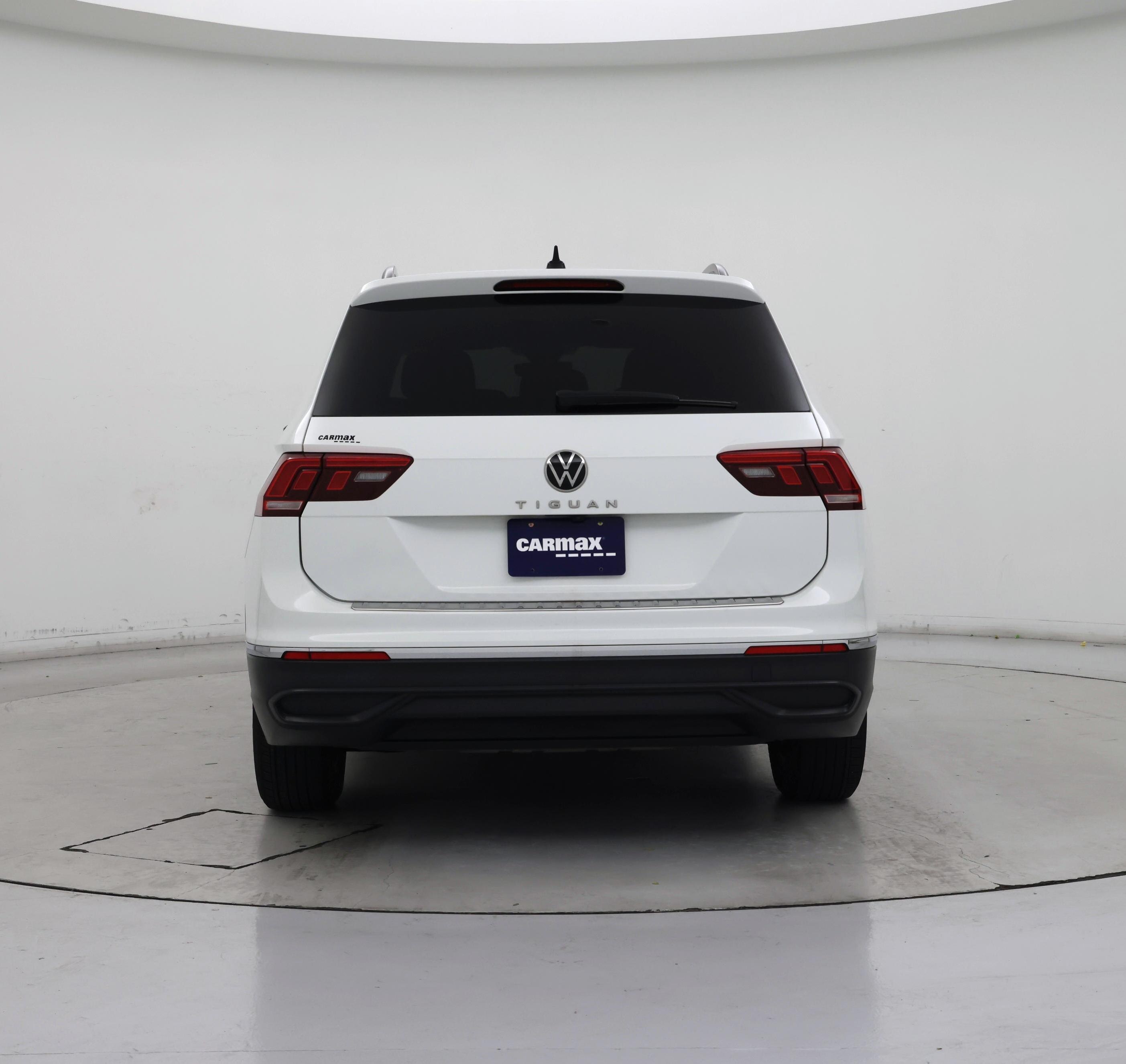 Thumbnail: 2023 Volkswagen Tiguan - 6
