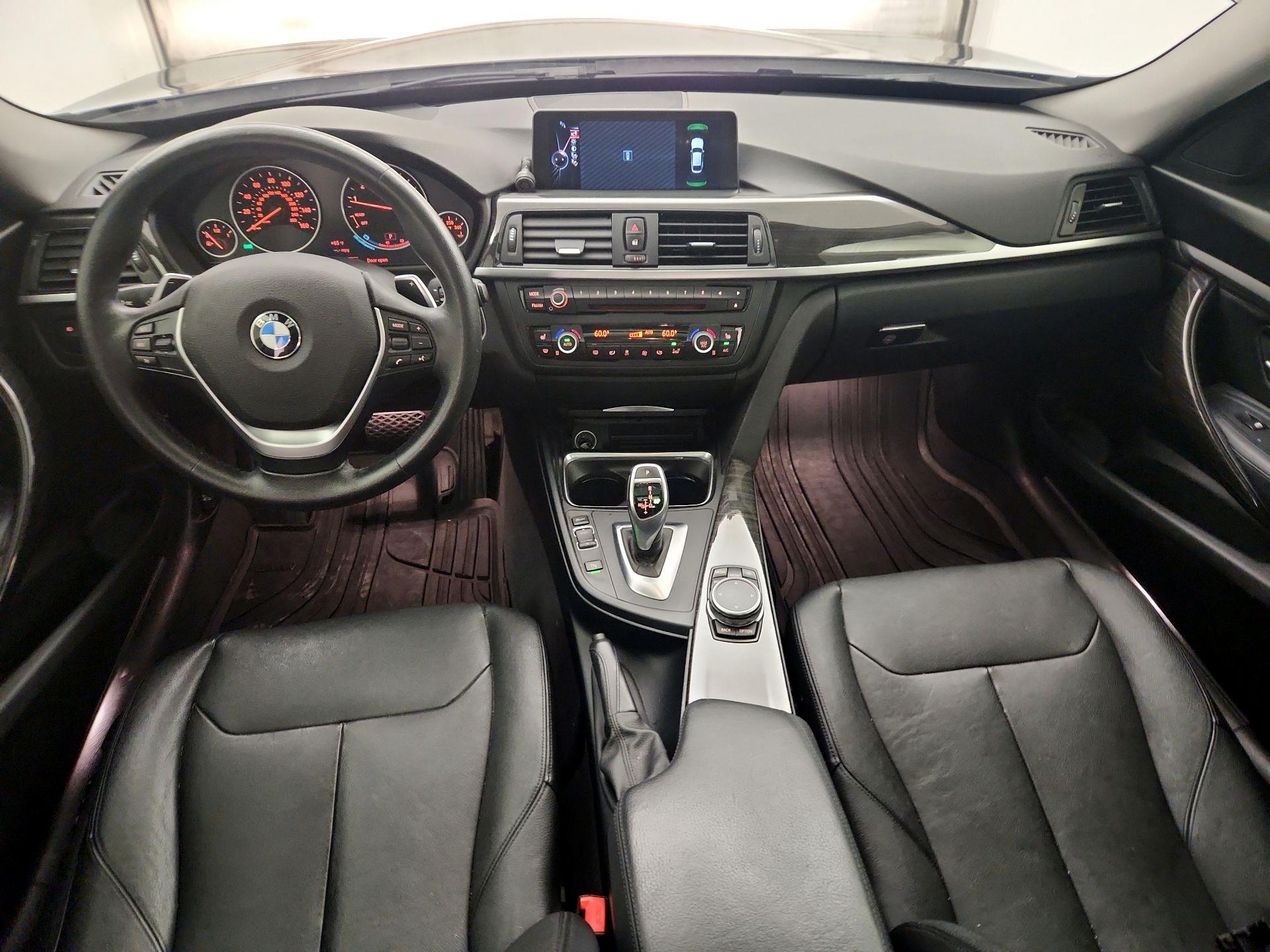 Thumbnail: 2015 BMW 3 Series - 9
