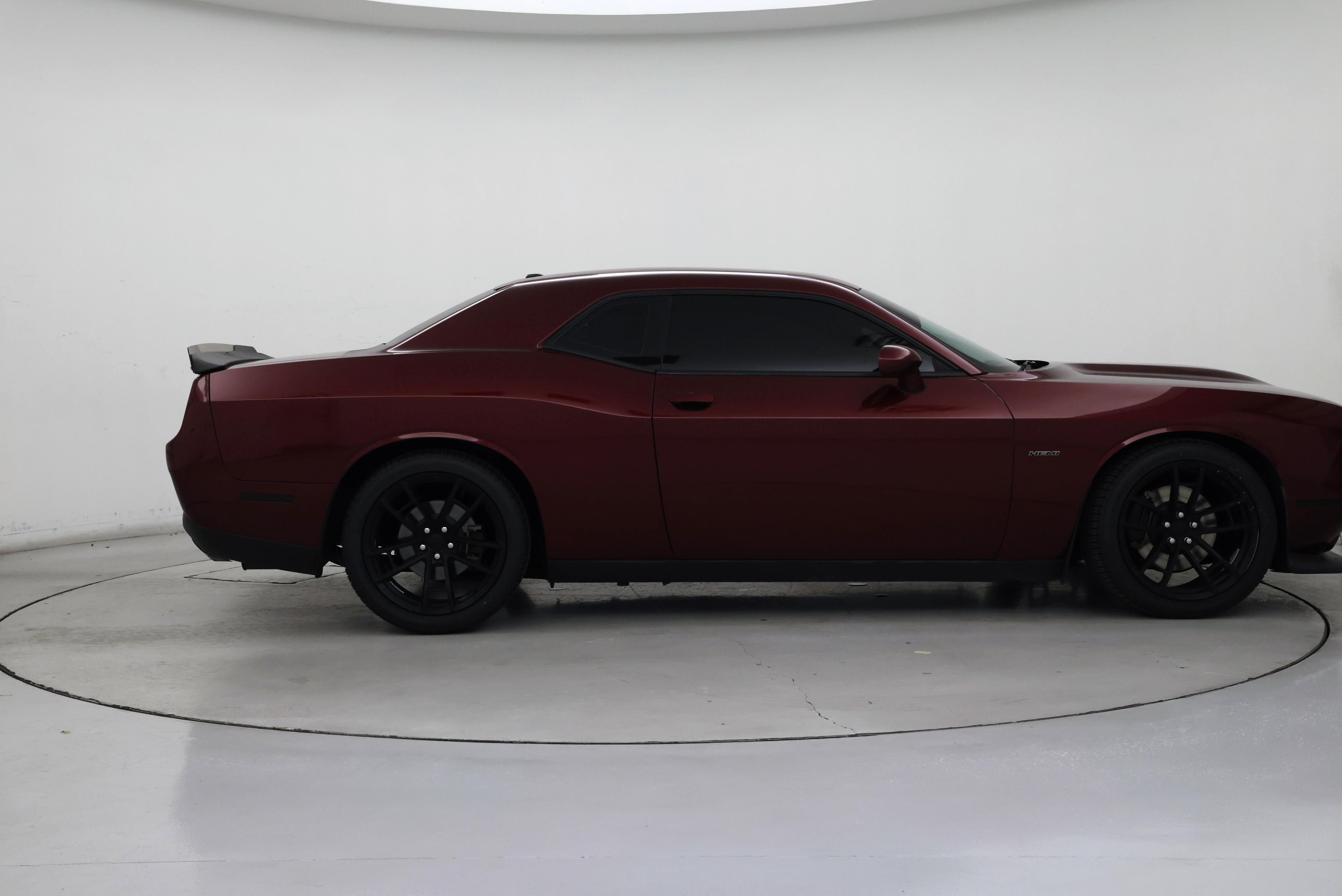 Thumbnail: 2019 Dodge Challenger - 7