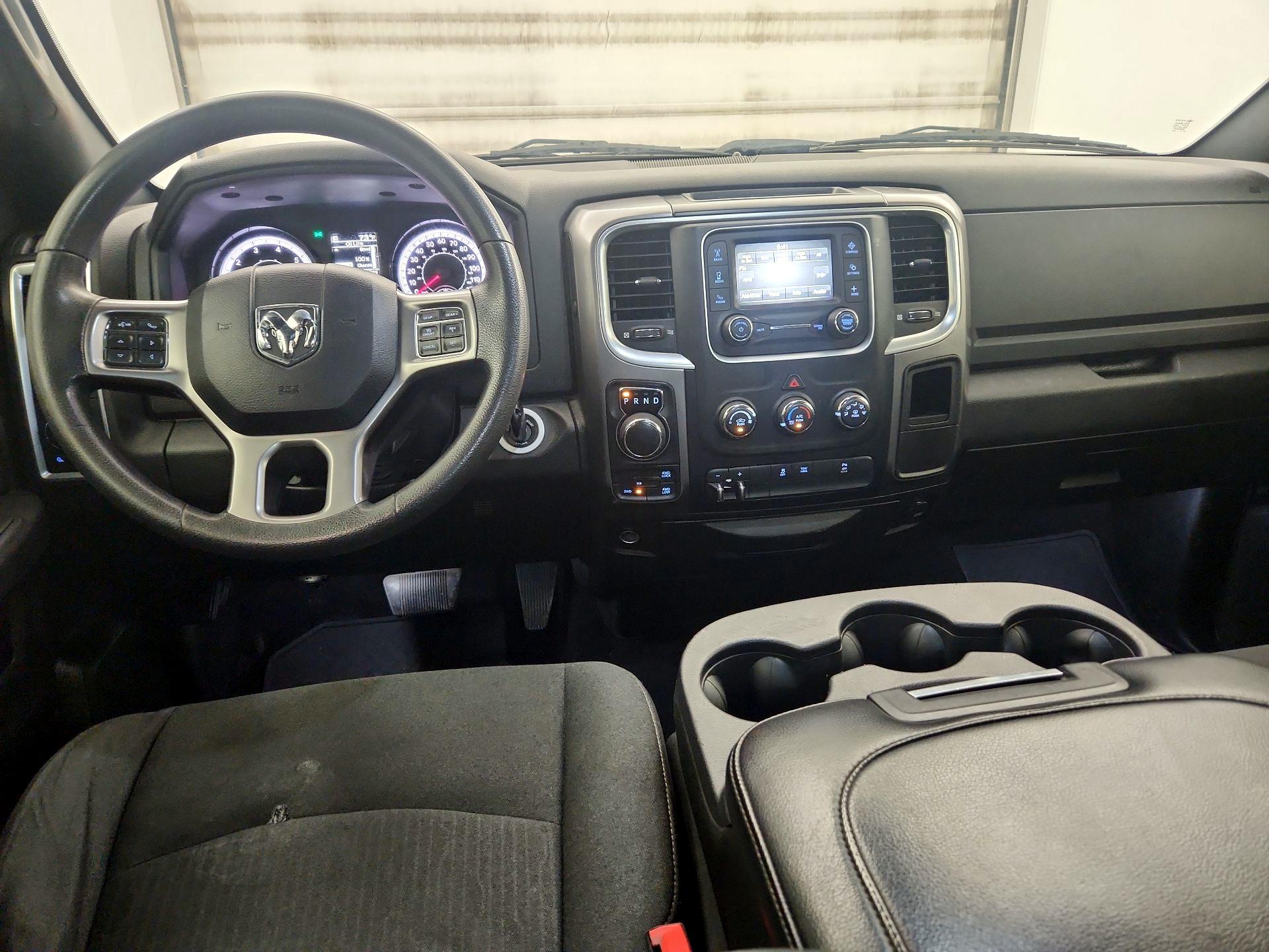 Thumbnail: 2021 RAM 1500 Classic - 9