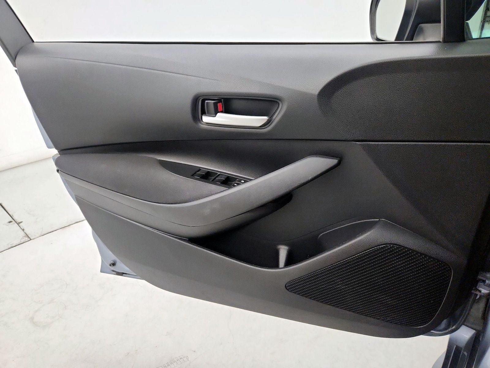 2021 Toyota Corolla LE - Photo 13