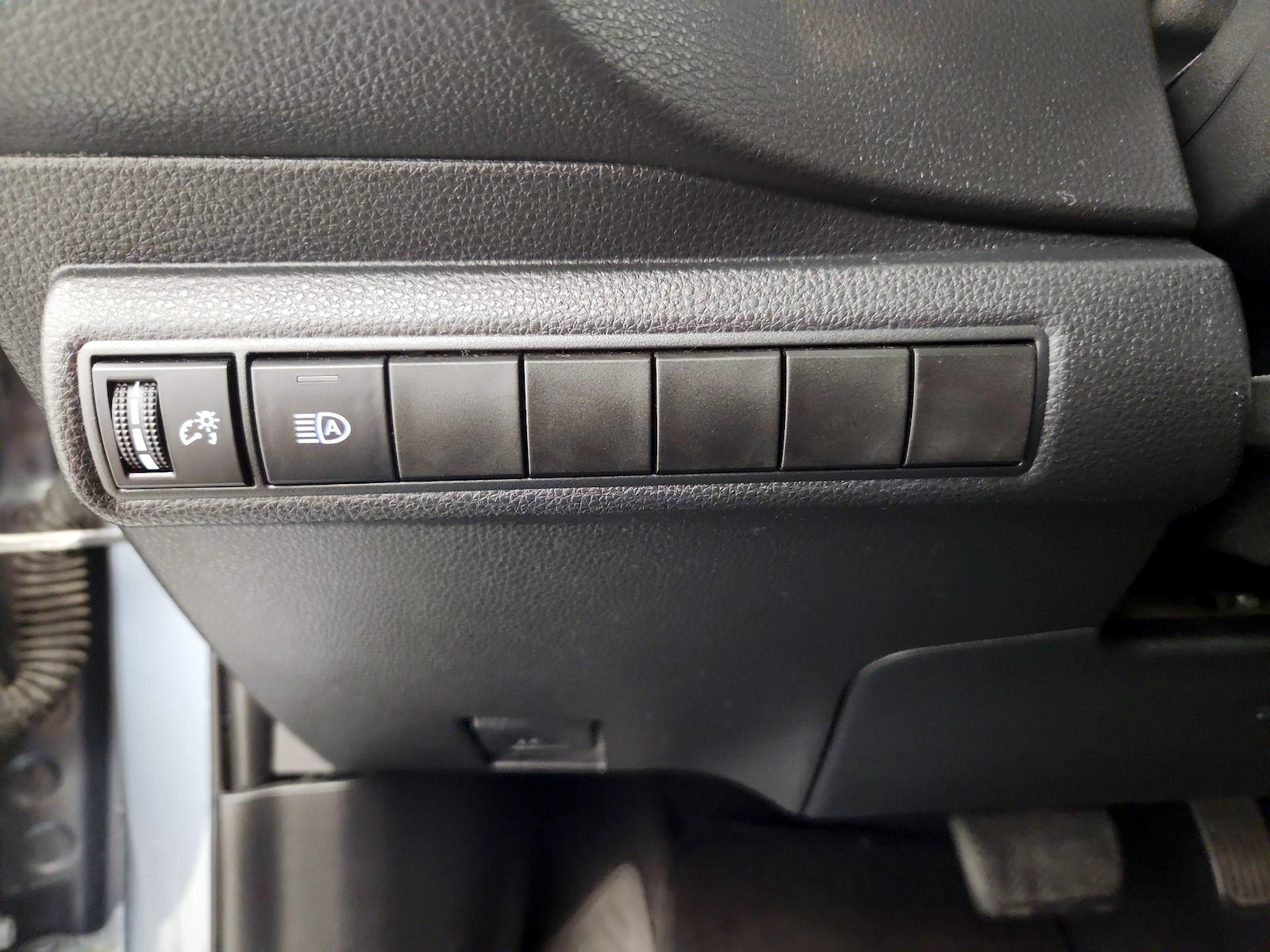 2021 Toyota Corolla LE - Photo 14