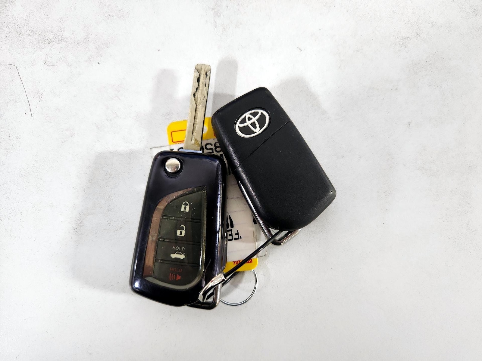 2021 Toyota Corolla LE - Photo 23