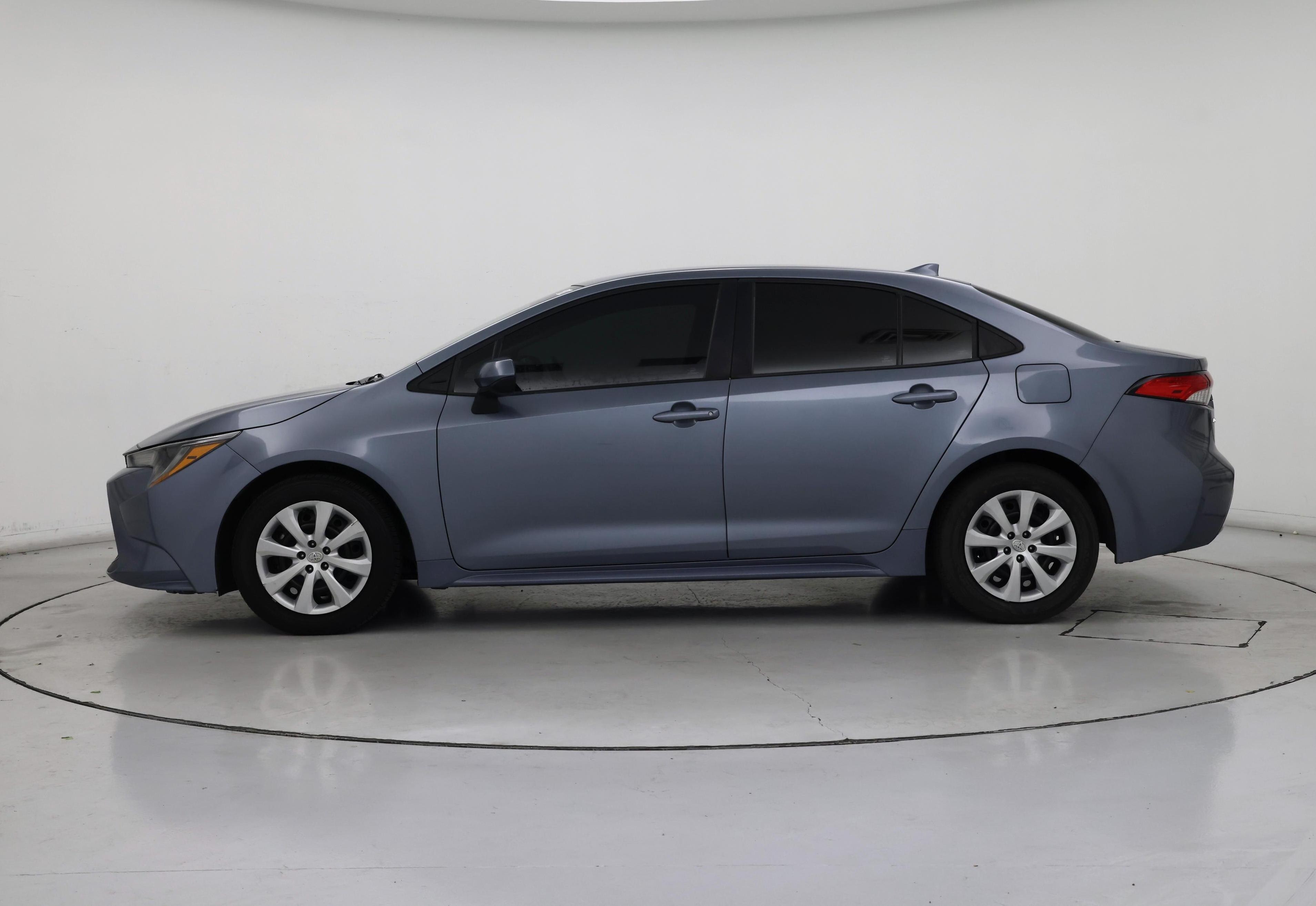 Thumbnail: 2021 Toyota Corolla - 3