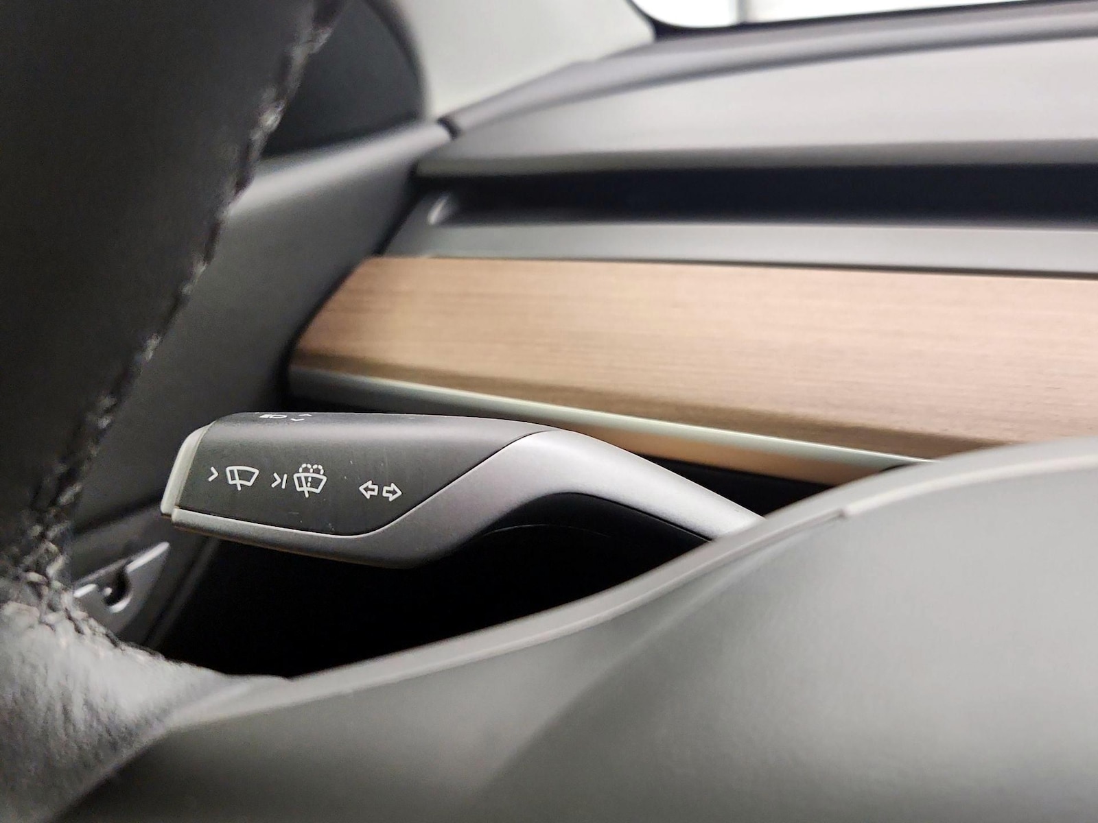 2022 Tesla Model Y Long Range - Photo 14