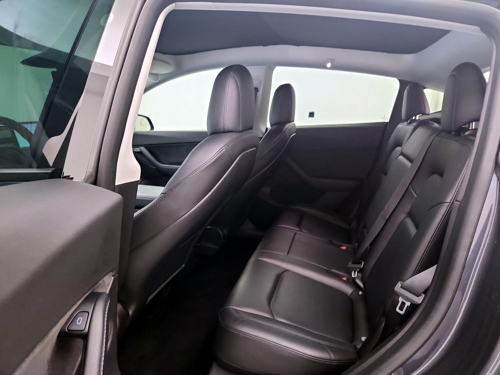2022 Tesla Model Y Long Range - Photo 22
