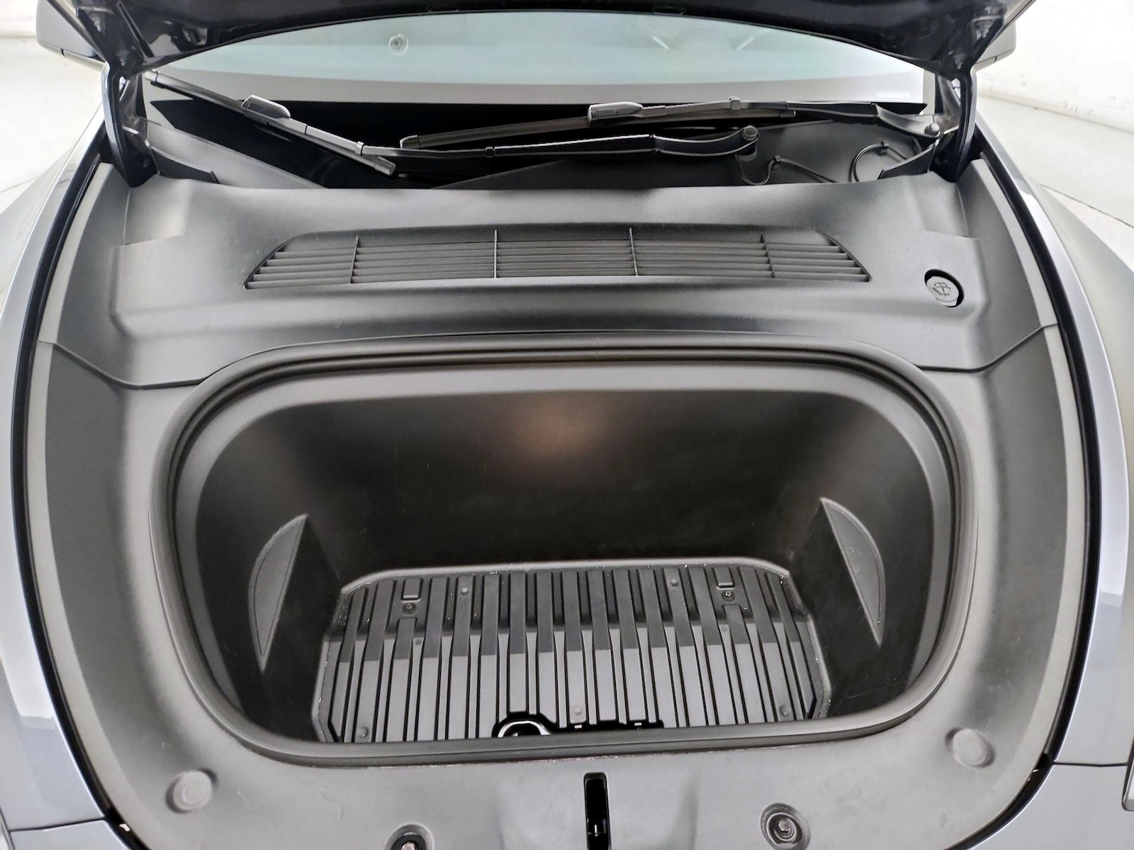 2022 Tesla Model Y Long Range - Photo 24