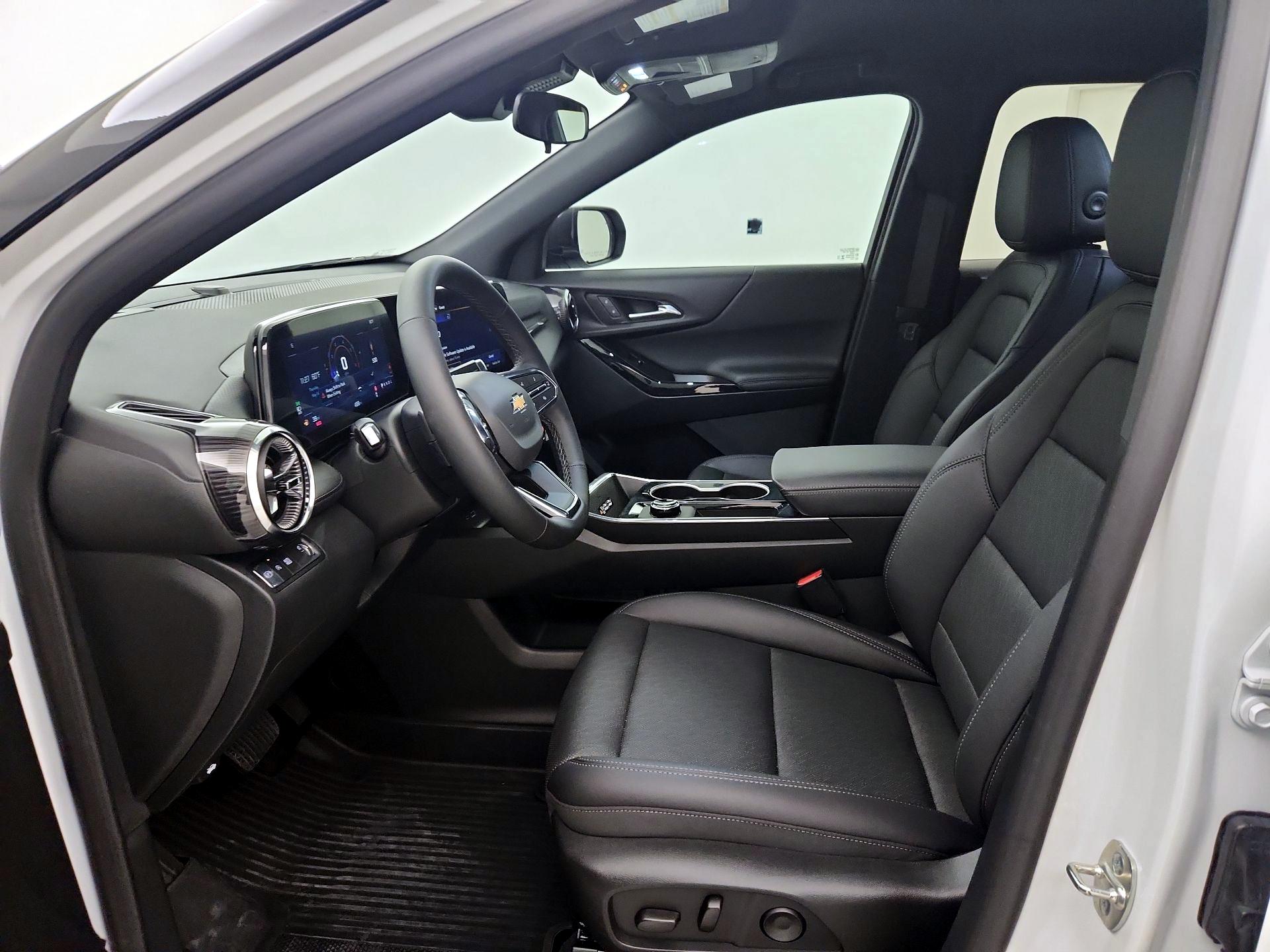 Thumbnail: 2026 Chevrolet Equinox - 11
