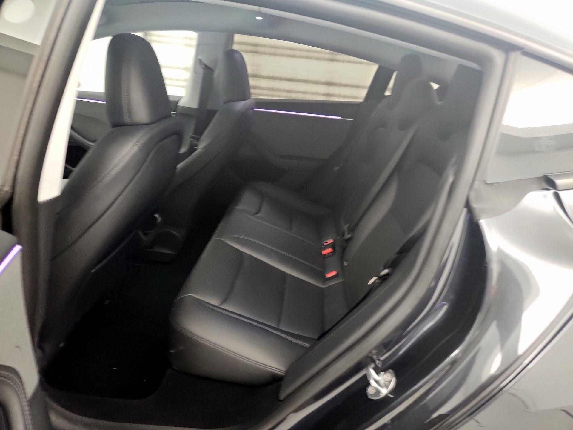 Thumbnail: 2025 Tesla Model 3 - 19