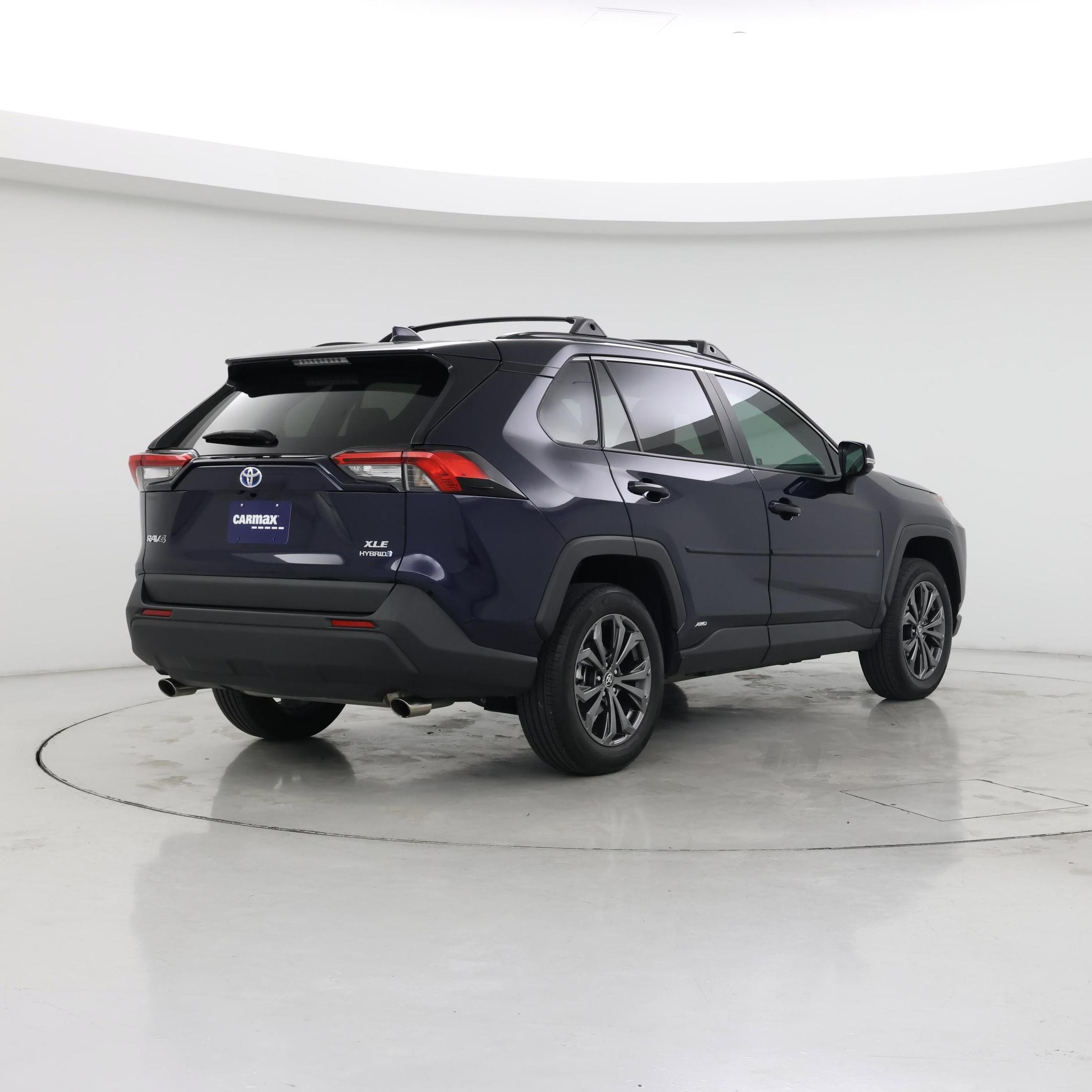 Thumbnail: 2022 Toyota RAV4 - 8