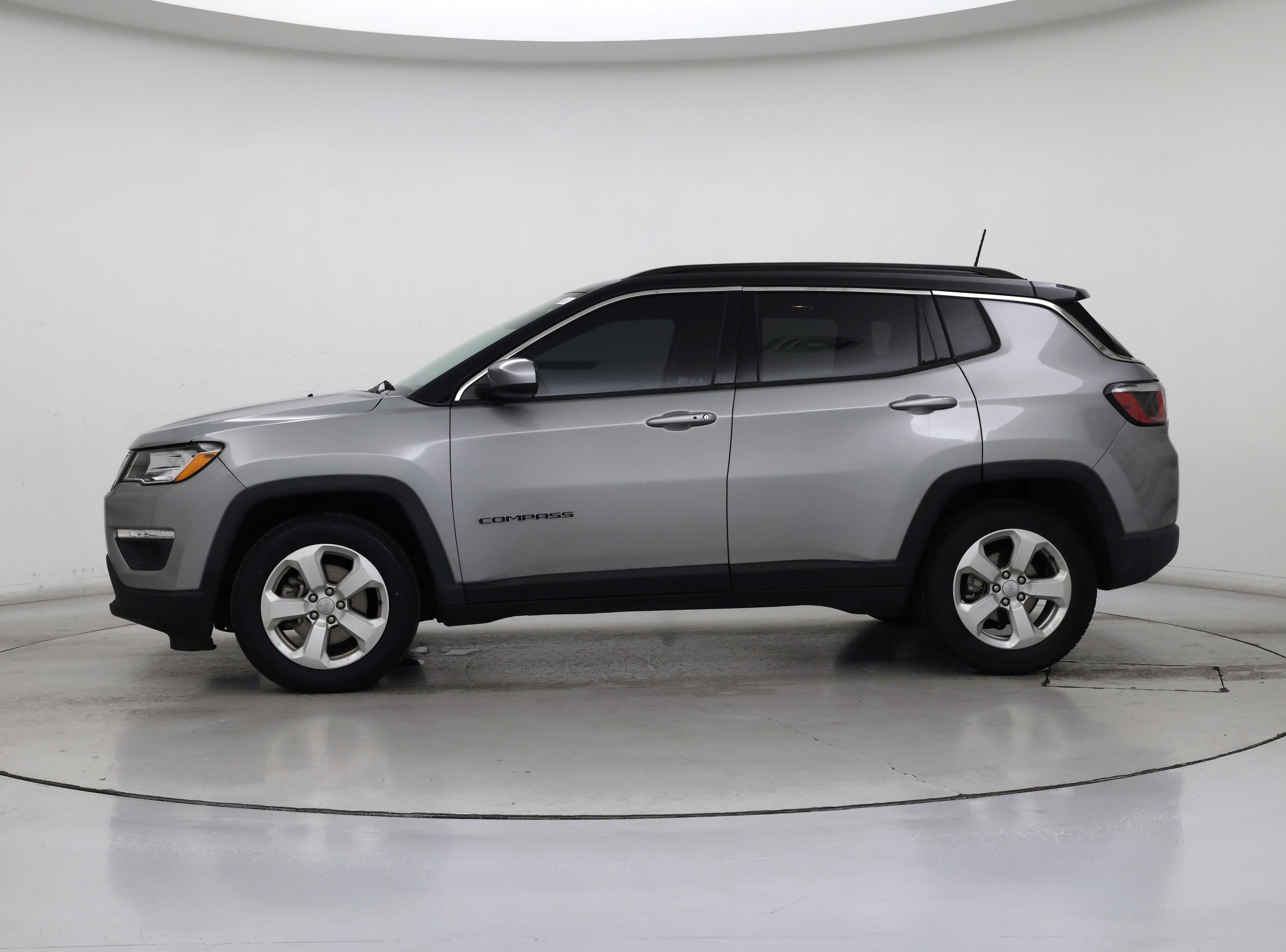 Thumbnail: 2019 Jeep Compass - 3
