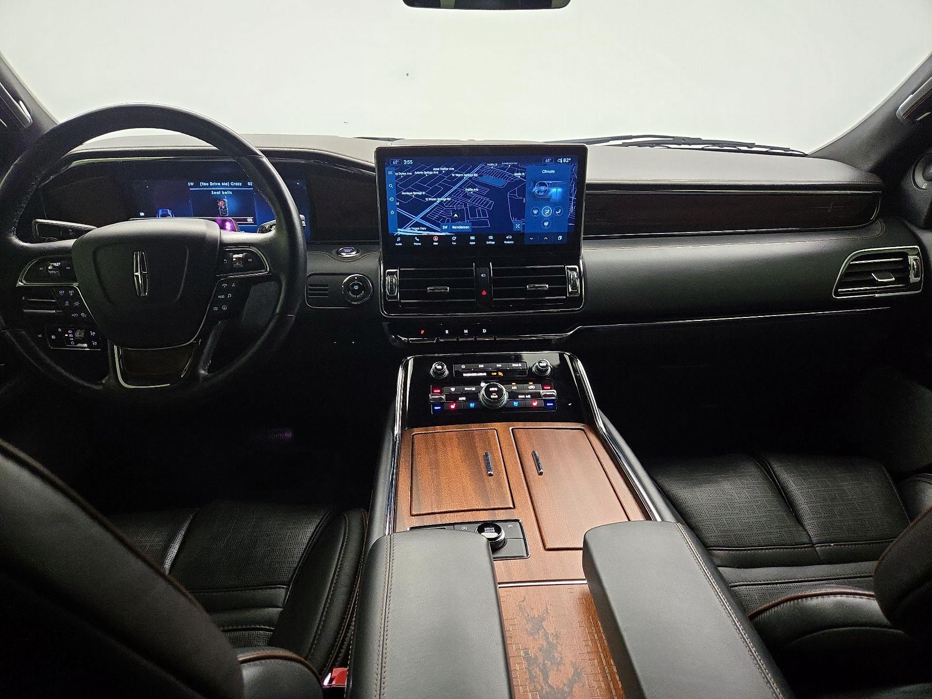 Thumbnail: 2022 Lincoln Navigator - 9