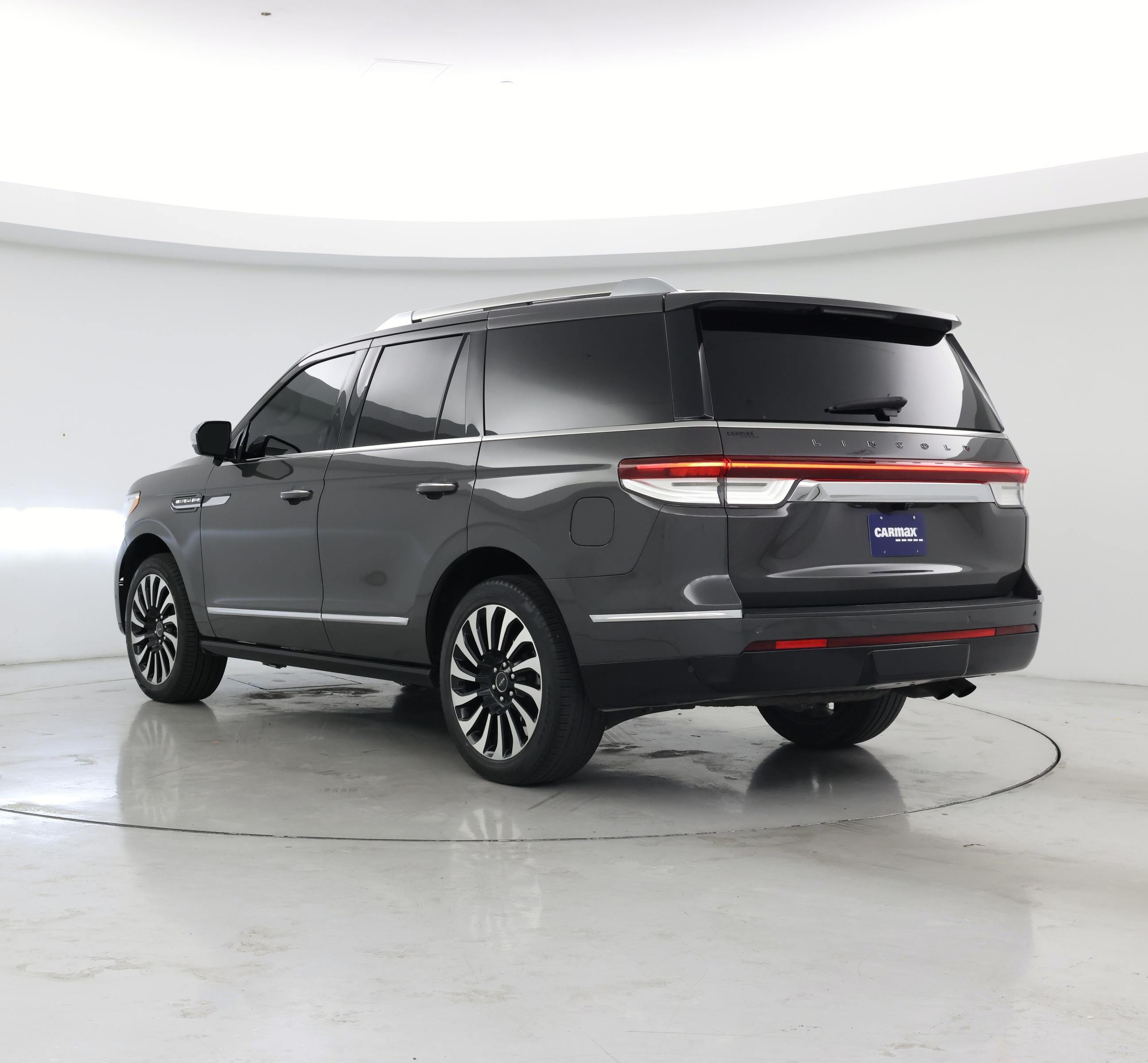 Thumbnail: 2022 Lincoln Navigator - 2