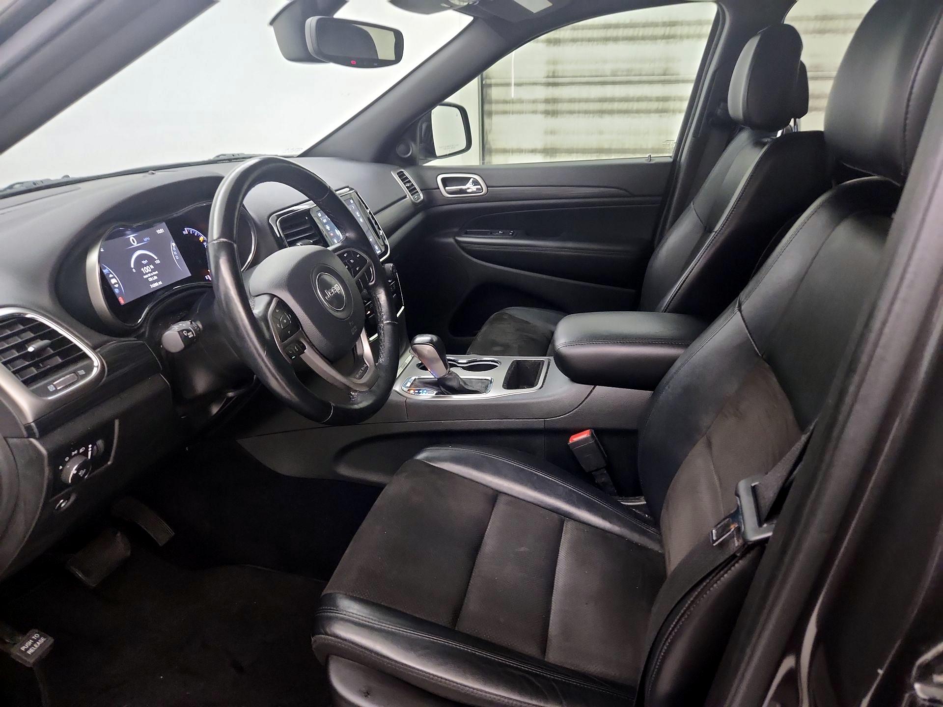 Thumbnail: 2020 Jeep Grand Cherokee - 11
